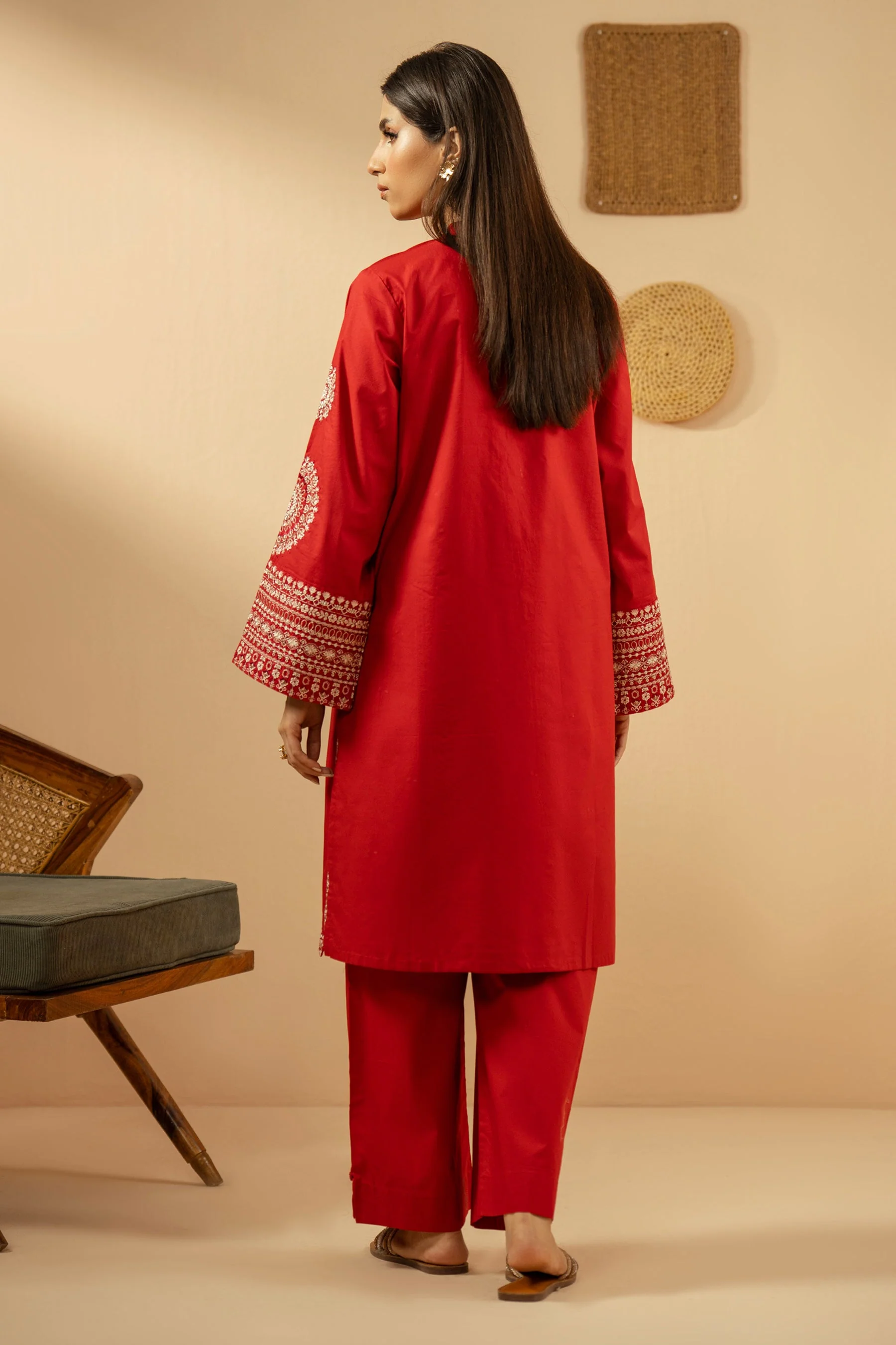 EMBROIDERED CAMBRIC STITCHED 2 PIECE SUIT (FACTORY E-OUTLET) - Image 4