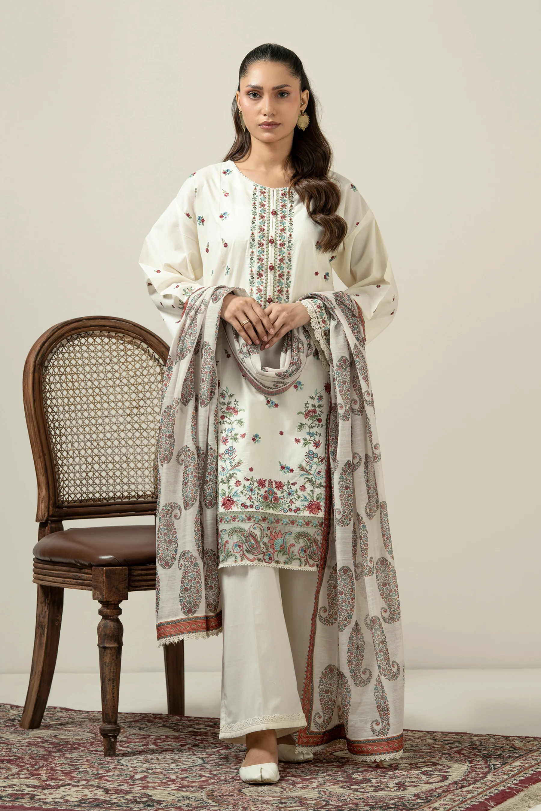 EMBROIDERED CAMBRIC STITCHED 3 PIECE SUIT