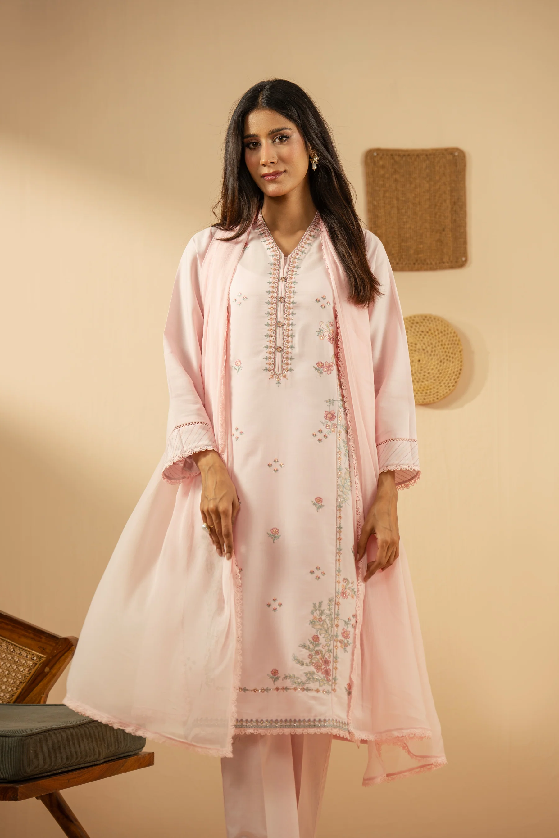 EMBROIDERED CAMBRIC ZARI STITCHED 3 PIECE SUIT - Image 7