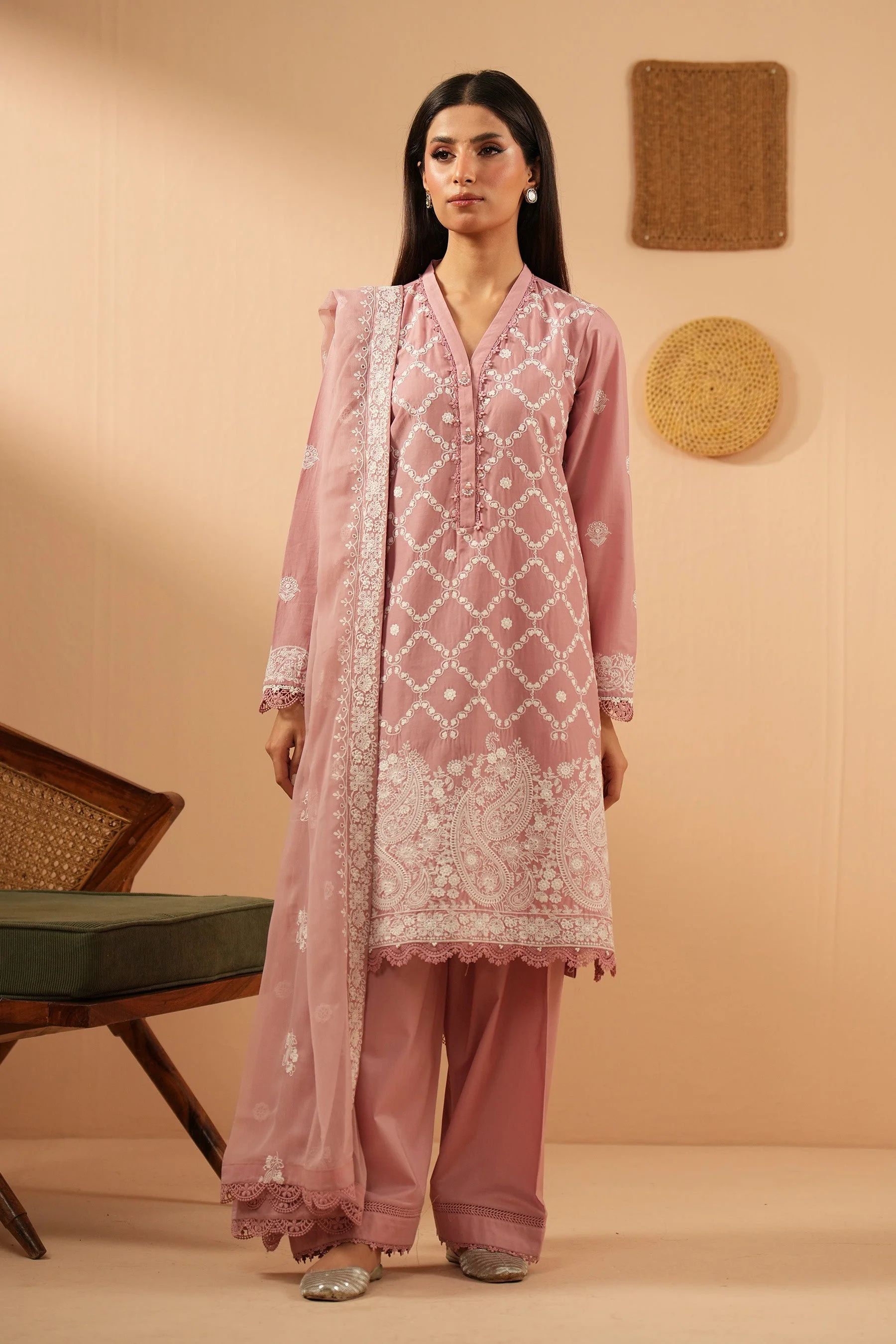 EMBROIDERED CHIKANKARI UNSTITCHED 3 PIECE SUIT (FACTORY E-OUTLET)