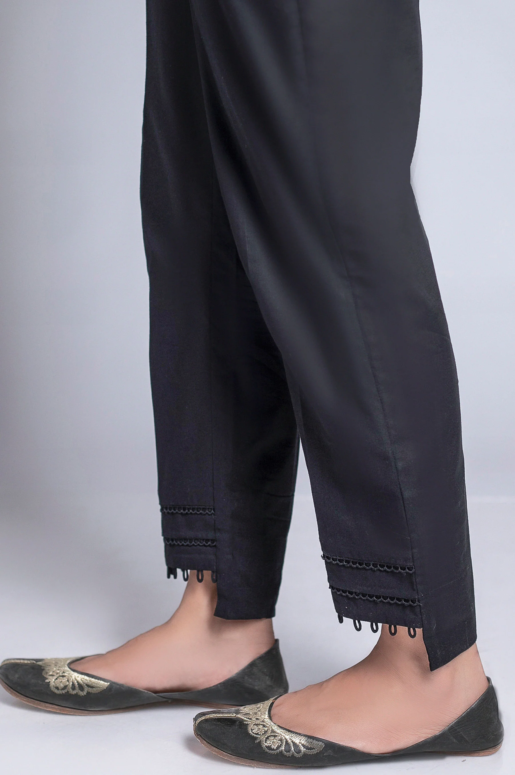 Embroidered Cotton Slub Pants - Black - Image 2