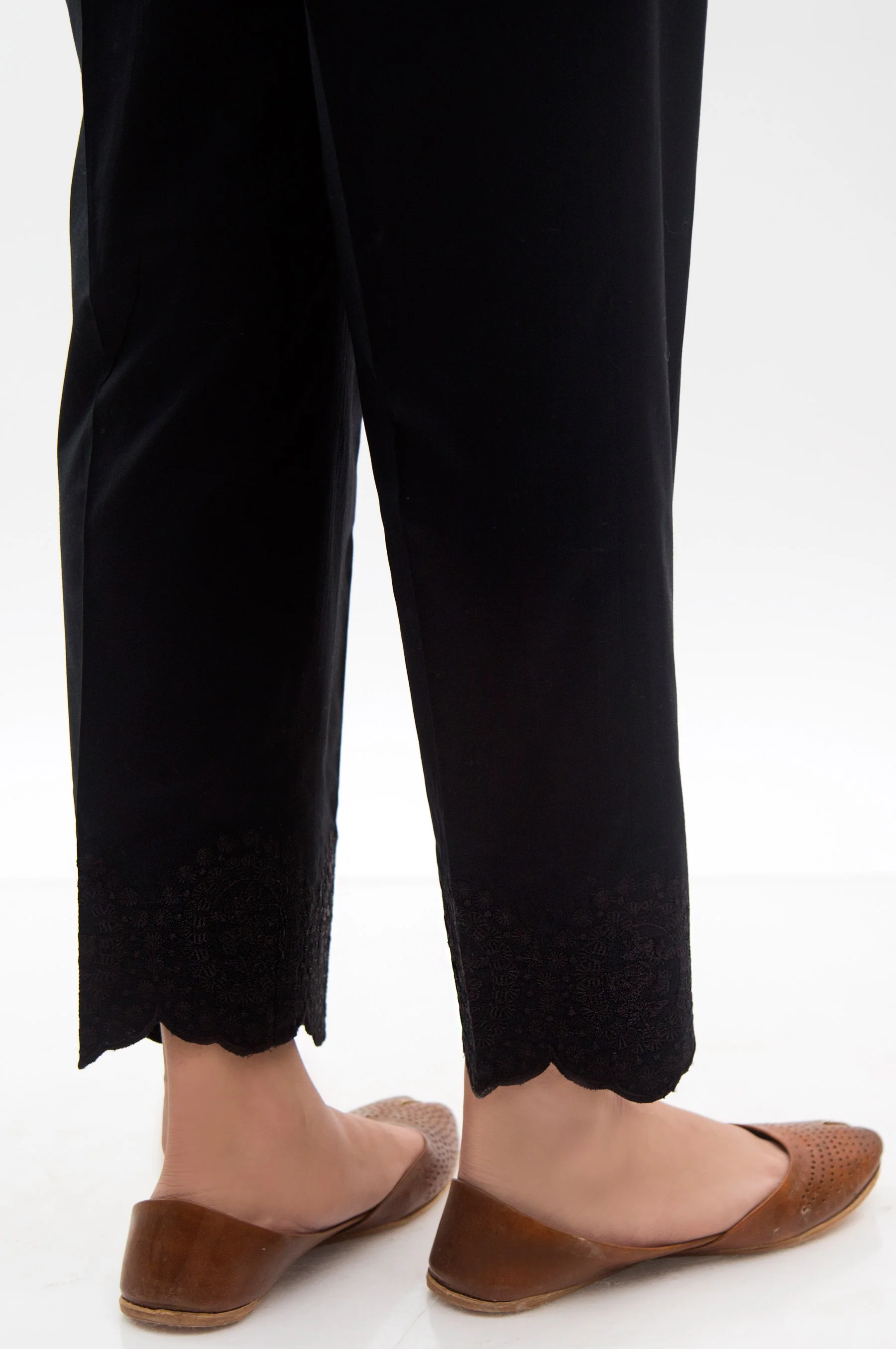 Embroidered Cigarette Pants - Black - Image 3