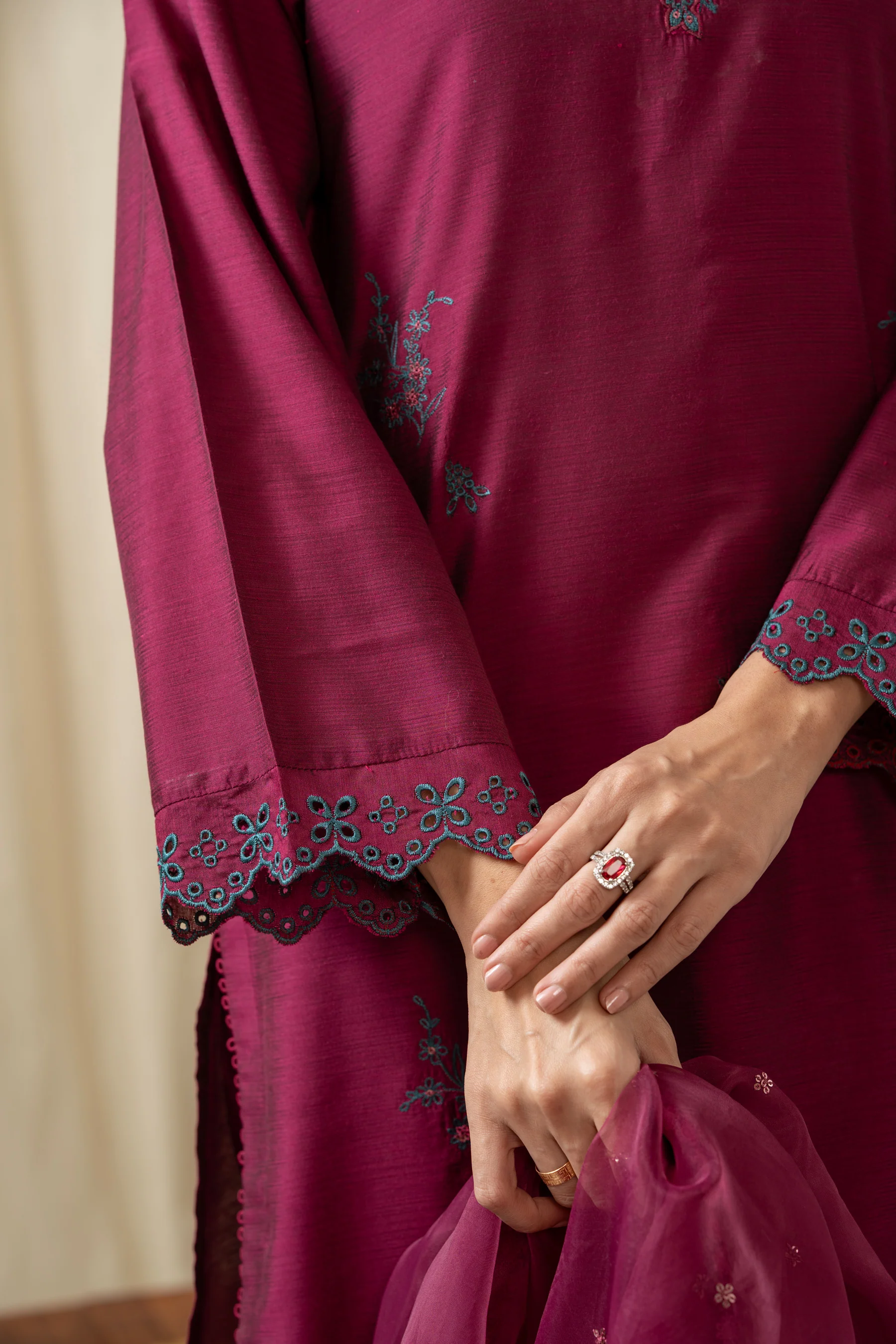 EMBROIDERED COTTON SILK STITCHED 3 PIECE SUIT (FACTORY E-OUTLET) - Image 5