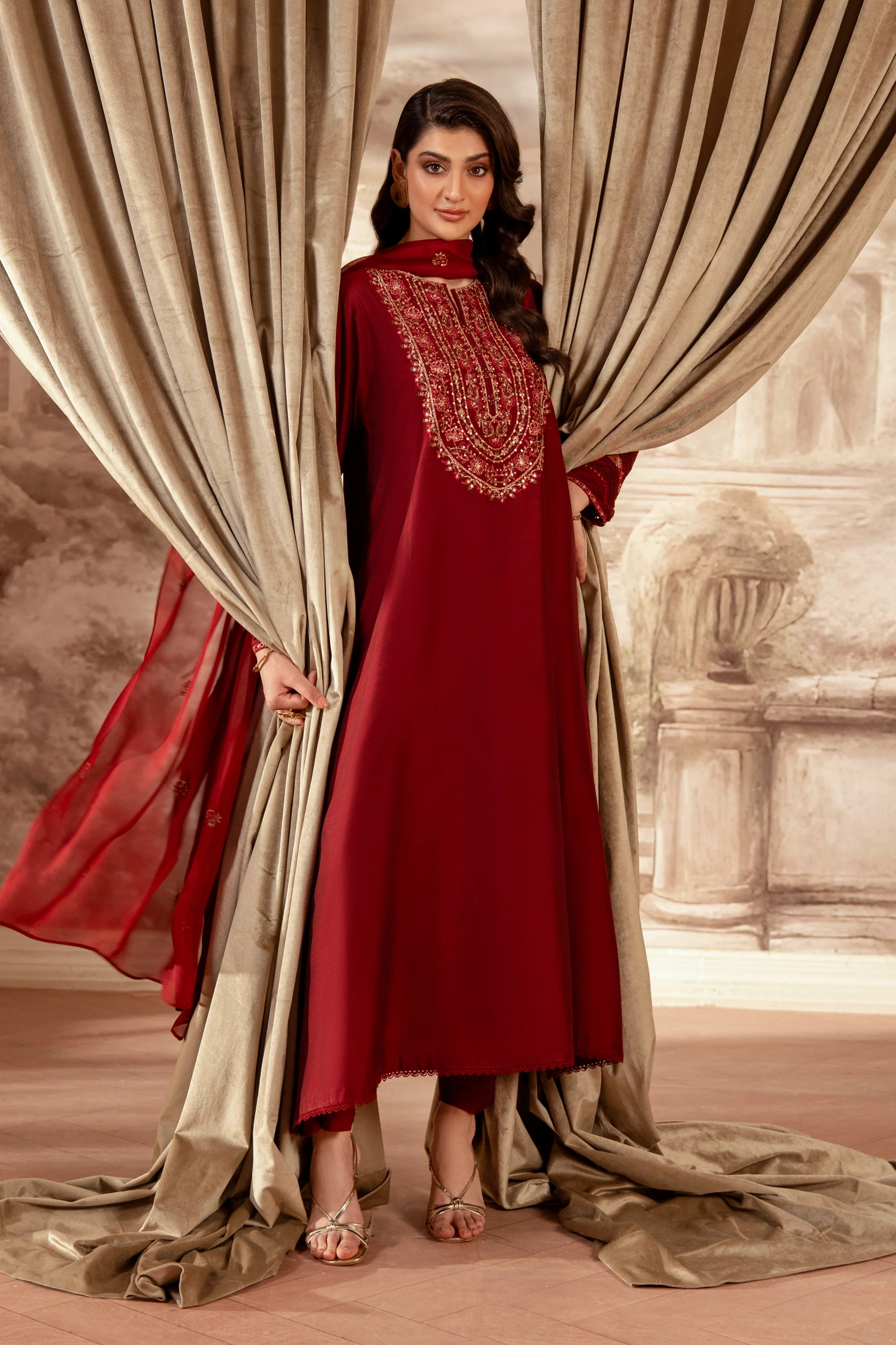 EMBROIDERED COTTON SILK STITCHED 3 PIECE SUIT - Image 7