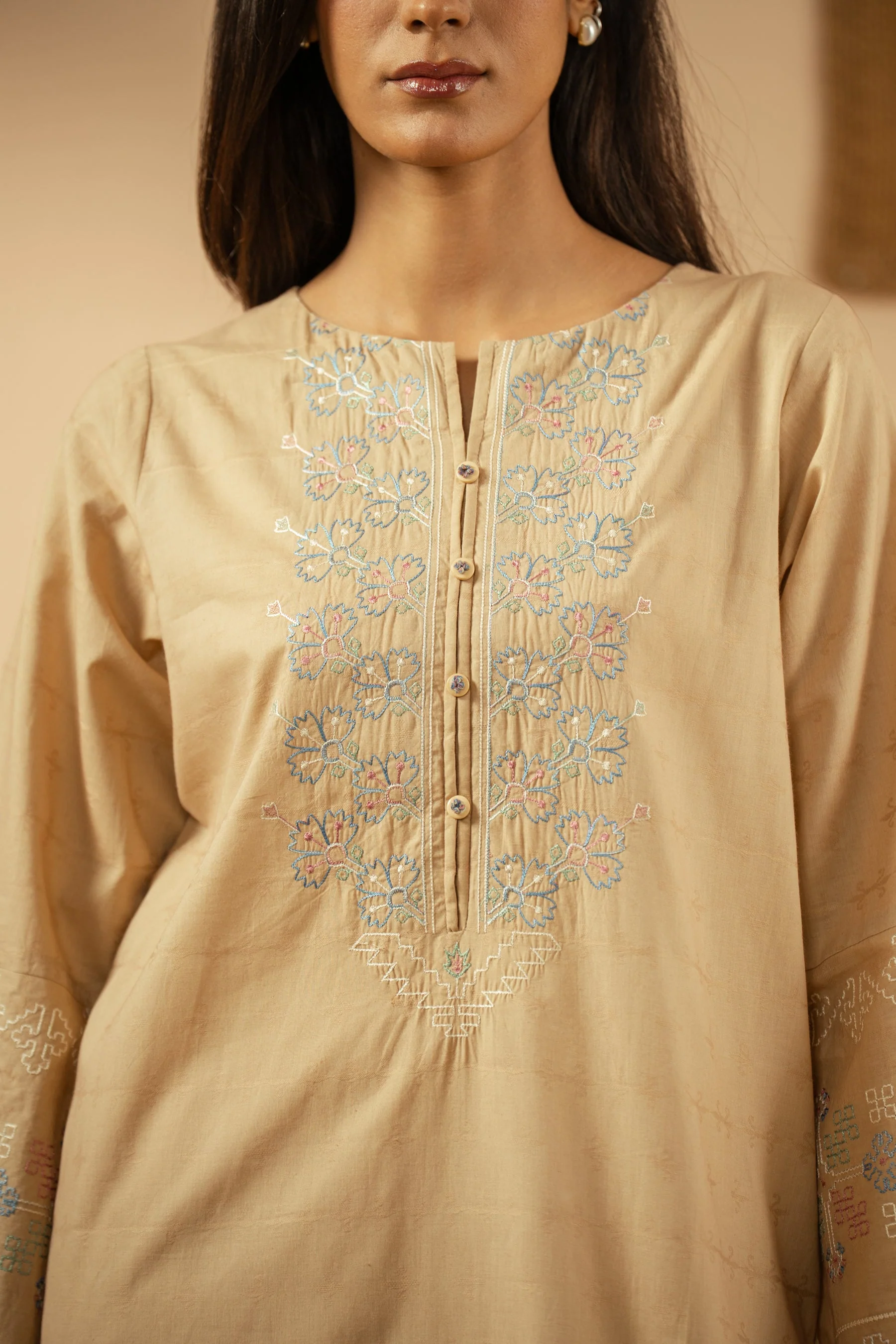 EMBROIDERED JACQUARD STITCHED 2 PIECE SUIT (FACTORY E-OUTLET) - Image 2