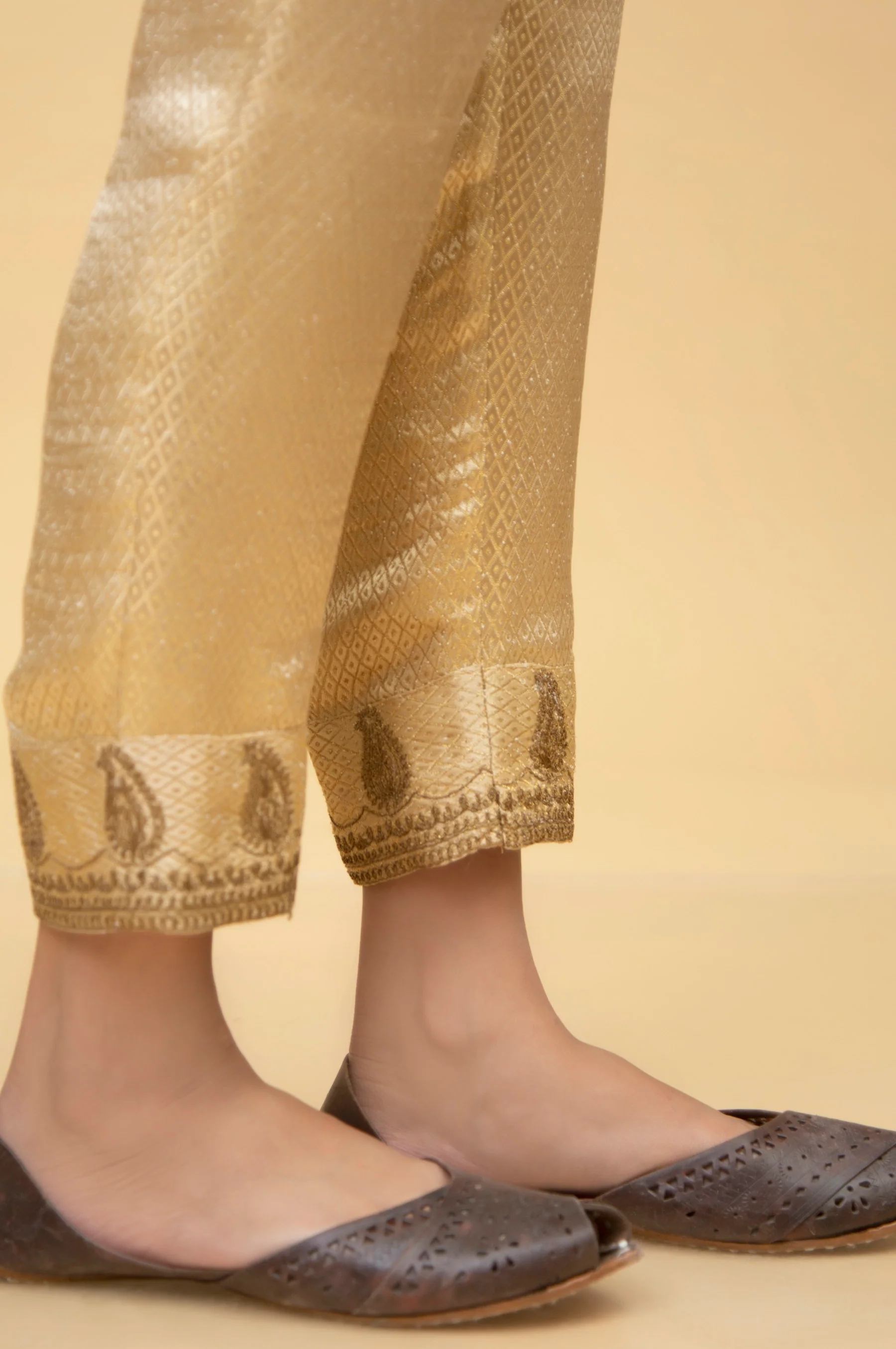 EMBROIDERED PANTS - Image 3