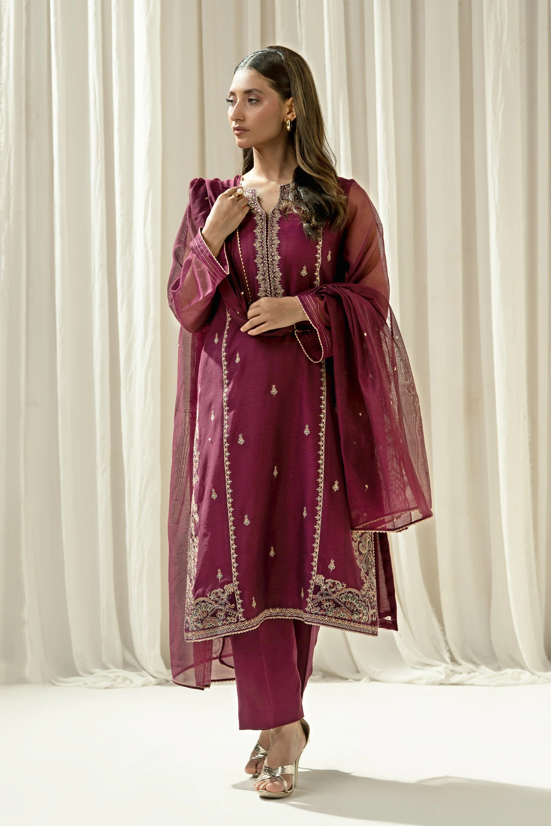EMBROIDERED KHADDI NET STITCHED 3 PIECE SUIT