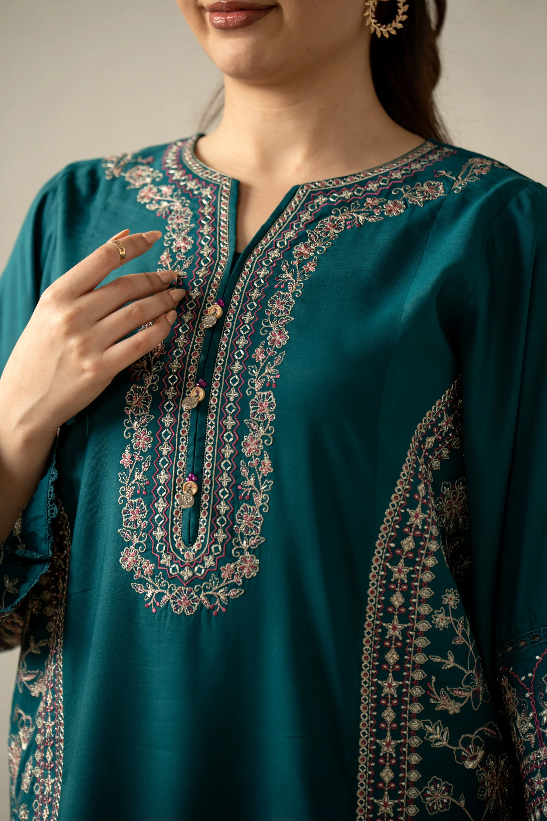 EMBROIDERED RAW SILK STITCHED 3 PIECE SUIT - Image 2
