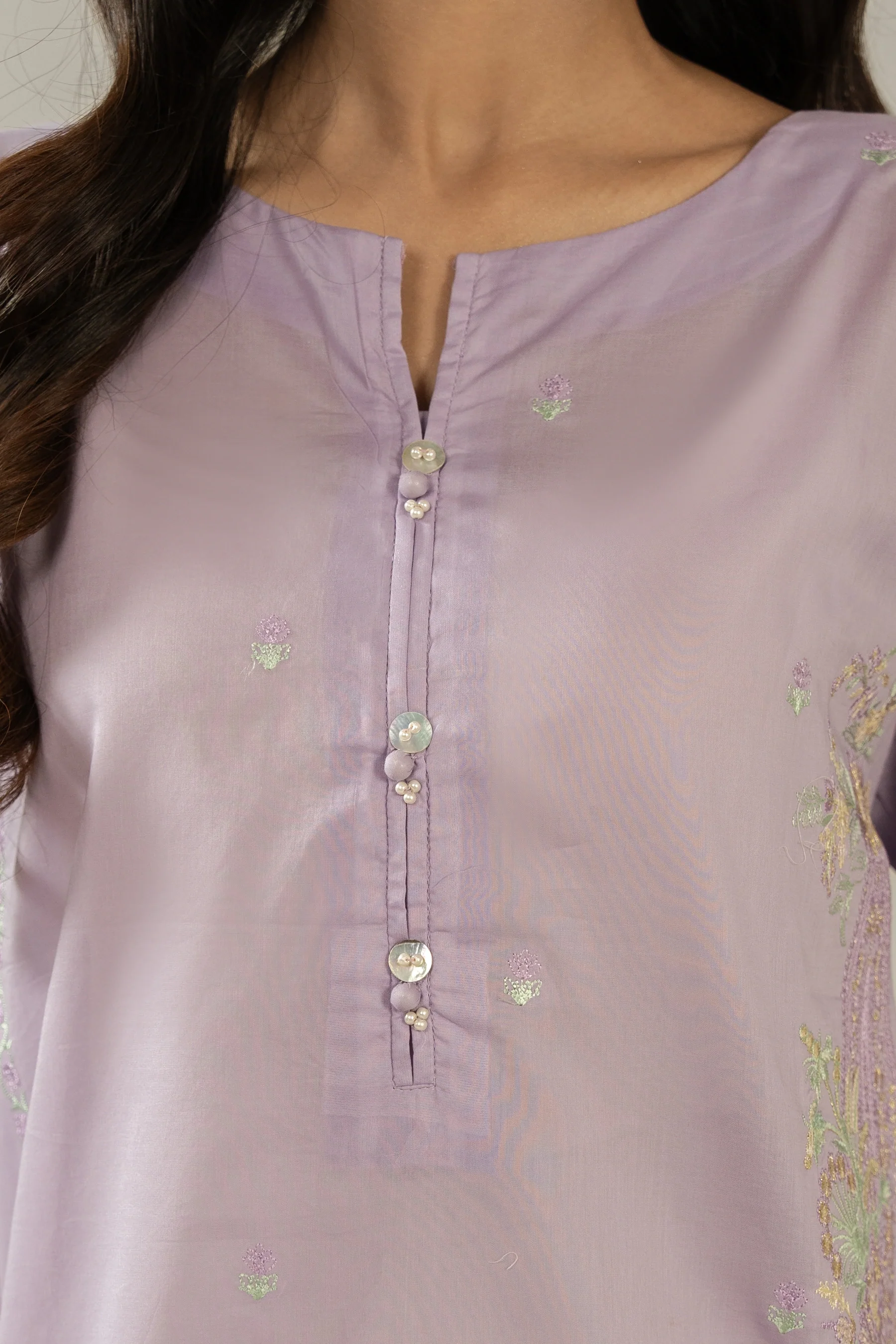 EMBROIDERED LAWN STITCHED 2 PIECE SUIT - Image 2