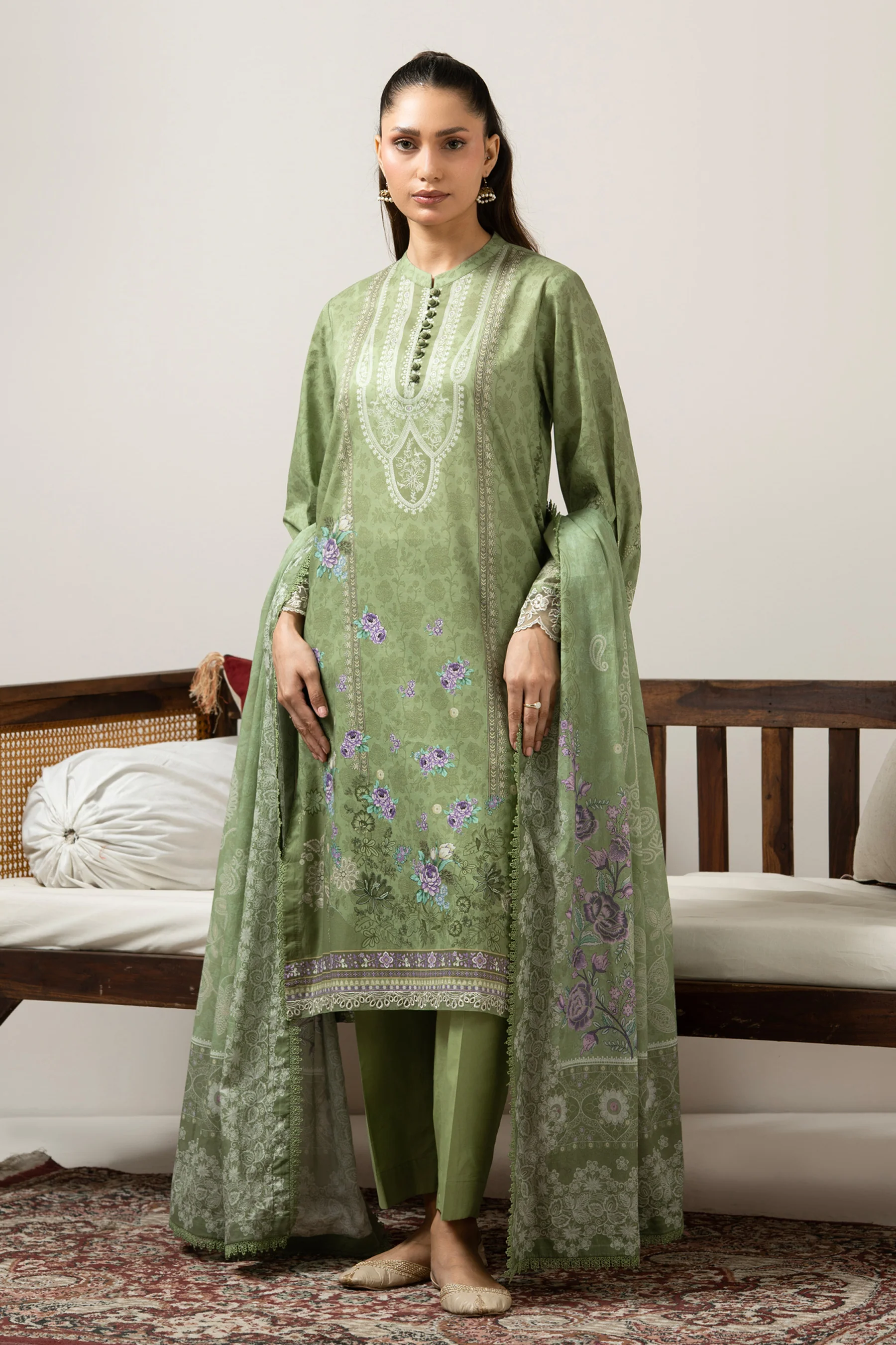 EMBROIDERED LAWN UNSTITCHED 3 PIECE SUIT - Image 6