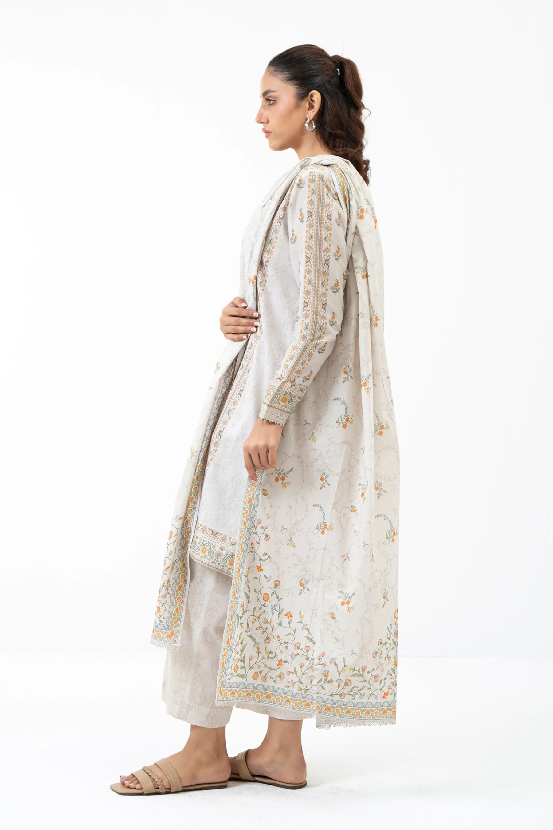 EMBROIDERED LAWN UNSTITCHED SHIRT - Image 3