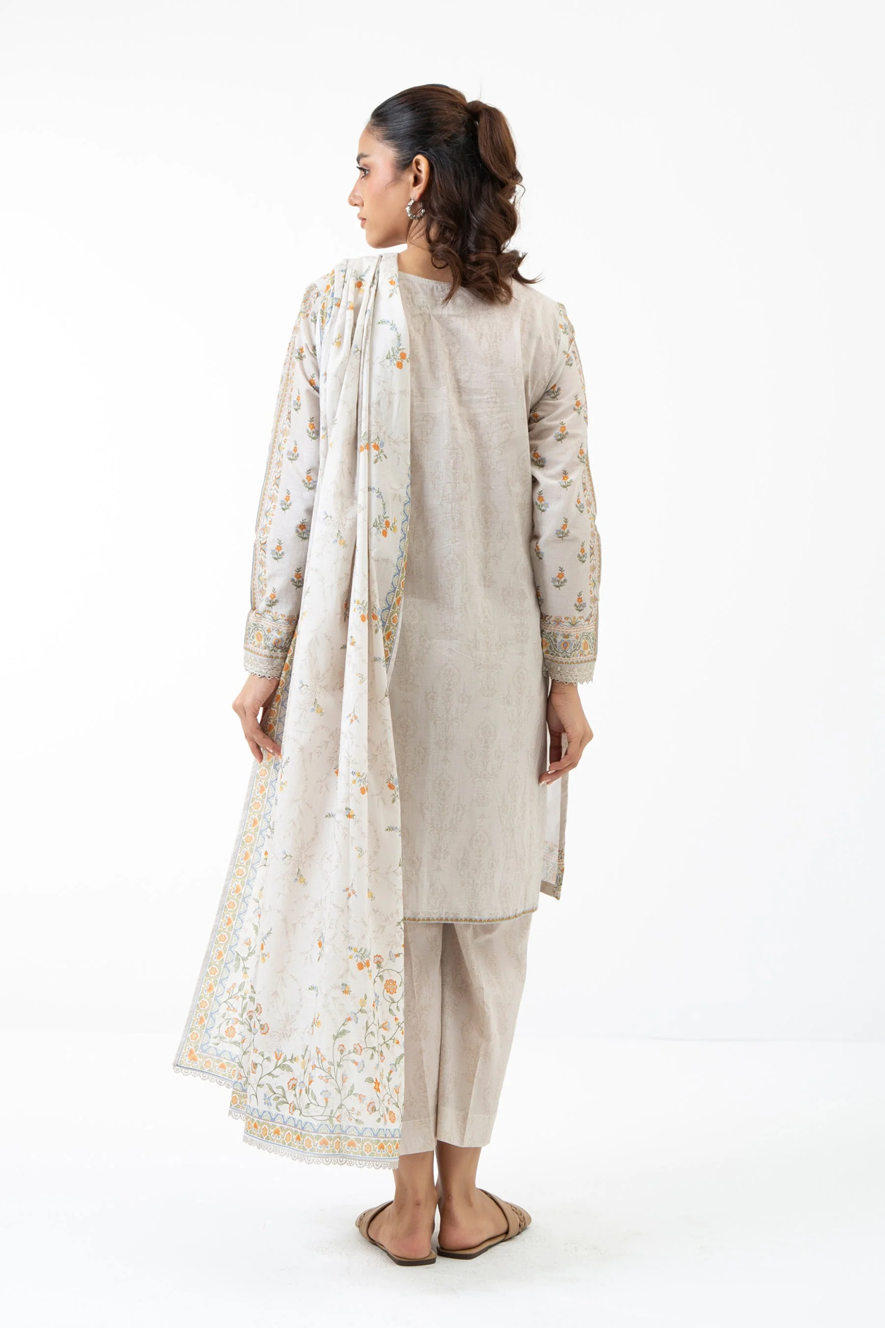 EMBROIDERED LAWN UNSTITCHED SHIRT - Image 4