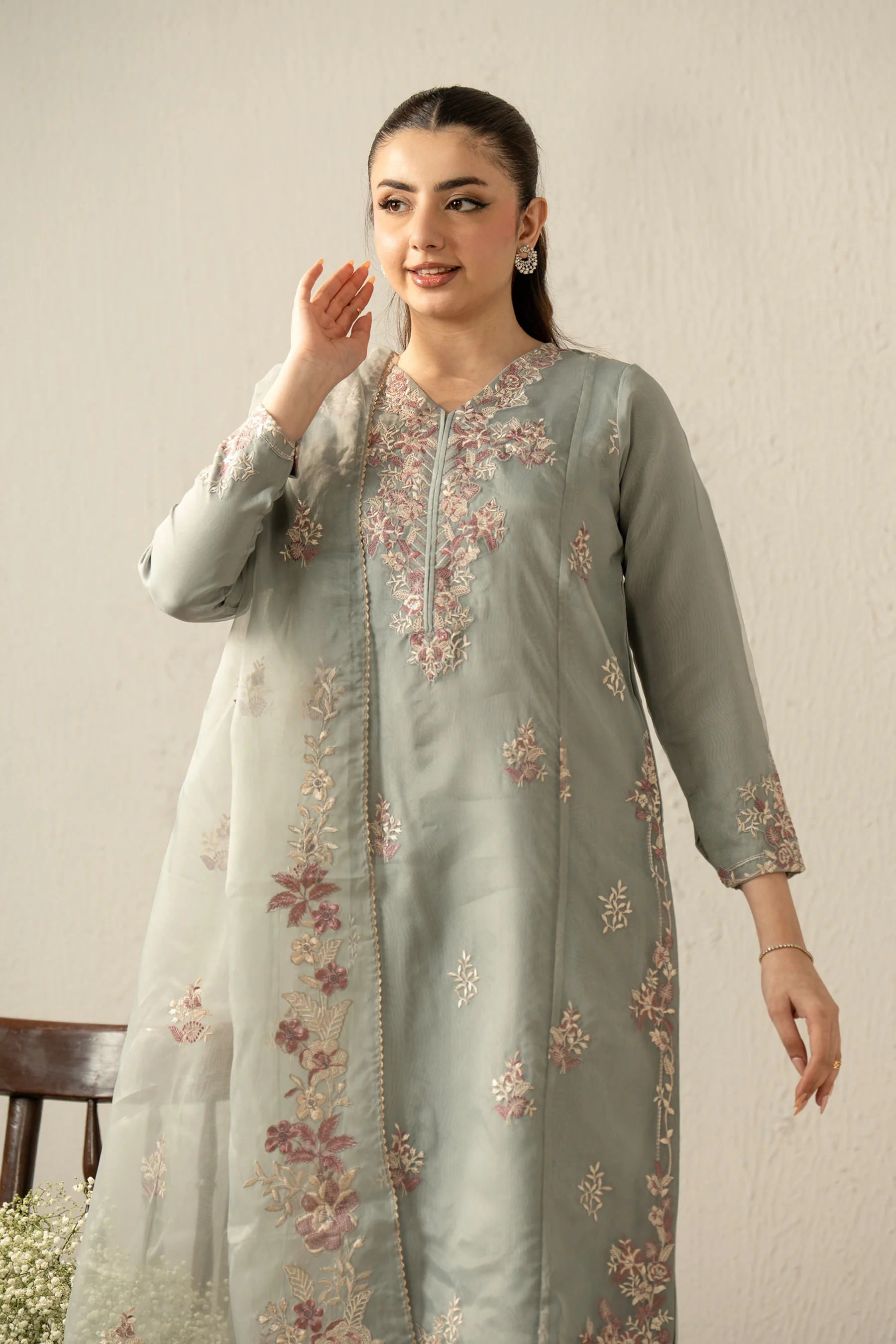 EMBROIDERED ORGANZA STITCHED 3 PIECE SUIT (FACTORY E-OUTLET) - Image 5