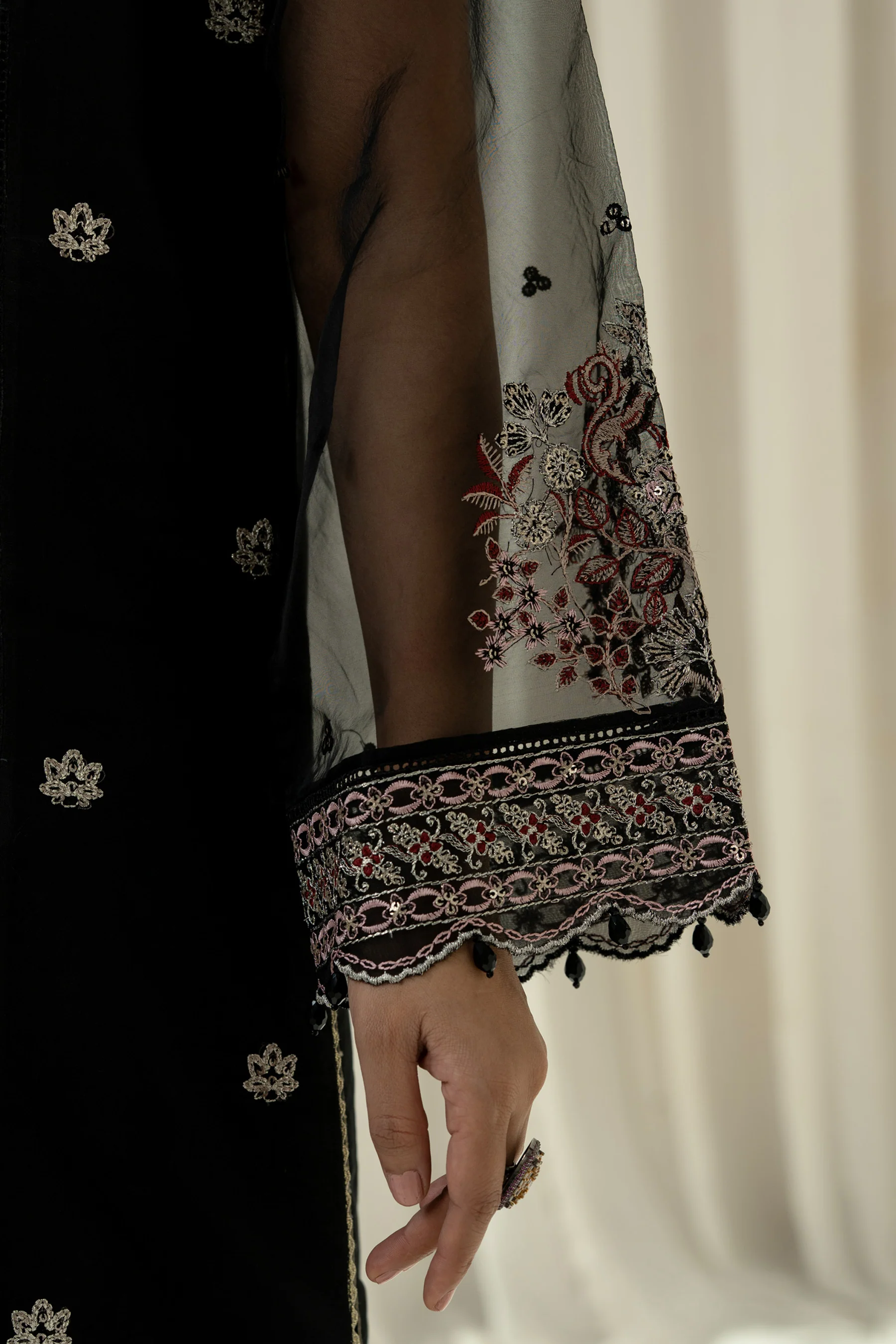 EMBROIDERED ORGANZA STITCHED 3 PIECE SUIT - Image 6