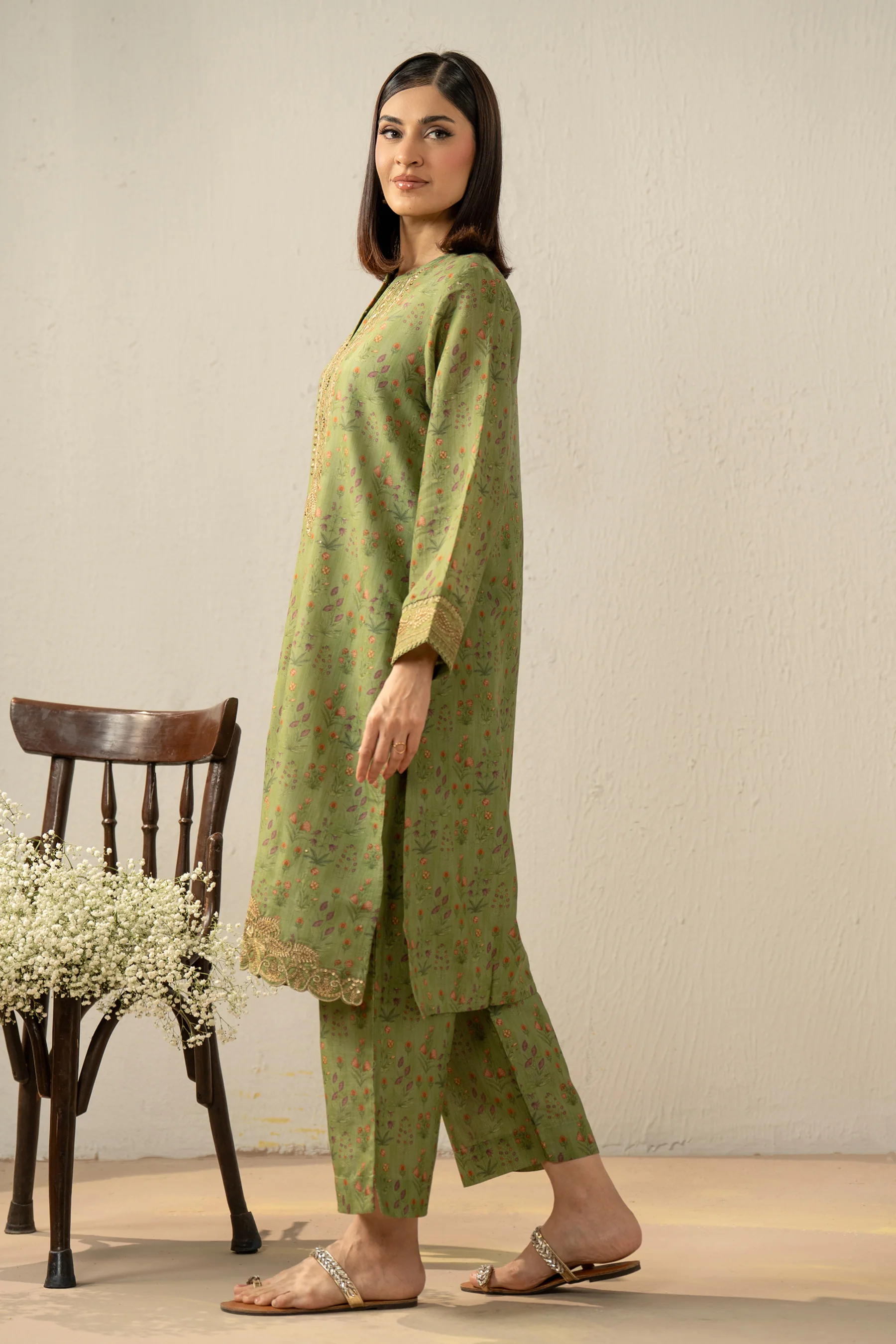 PRINTED EMBROIDERED RAW SILK STITCHED 2 PIECE SUIT - Image 3