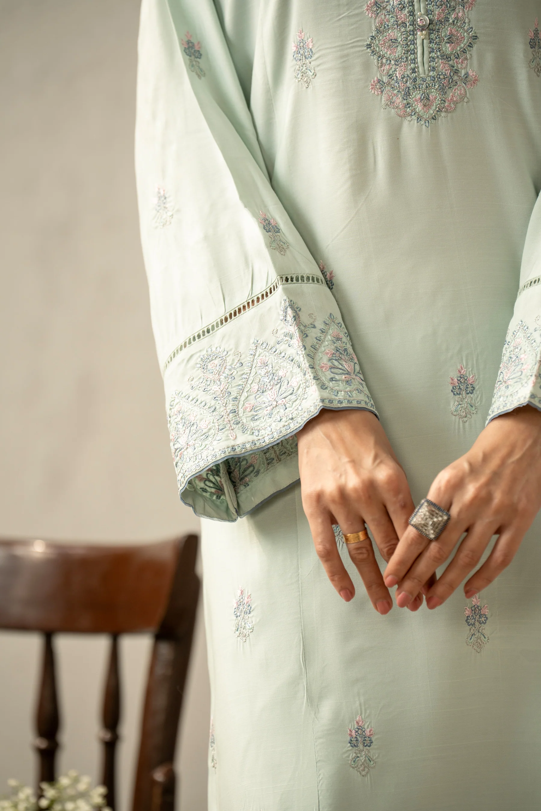 EMBROIDERED RAW SILK STITCHED 3 PIECE SUIT - Image 6