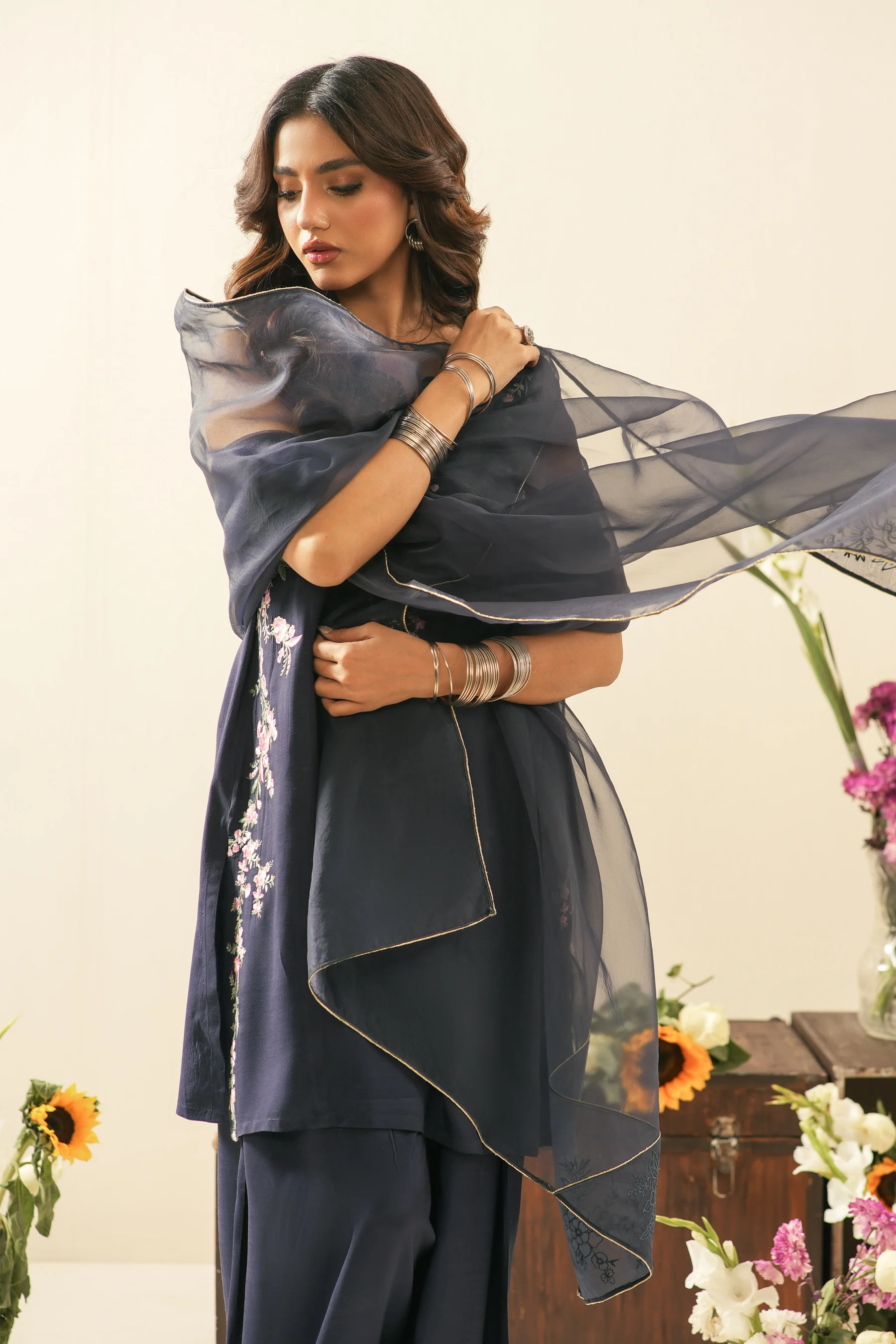 EMBROIDERED RAW SILK STITCHED 3 PIECE SUIT - Image 4