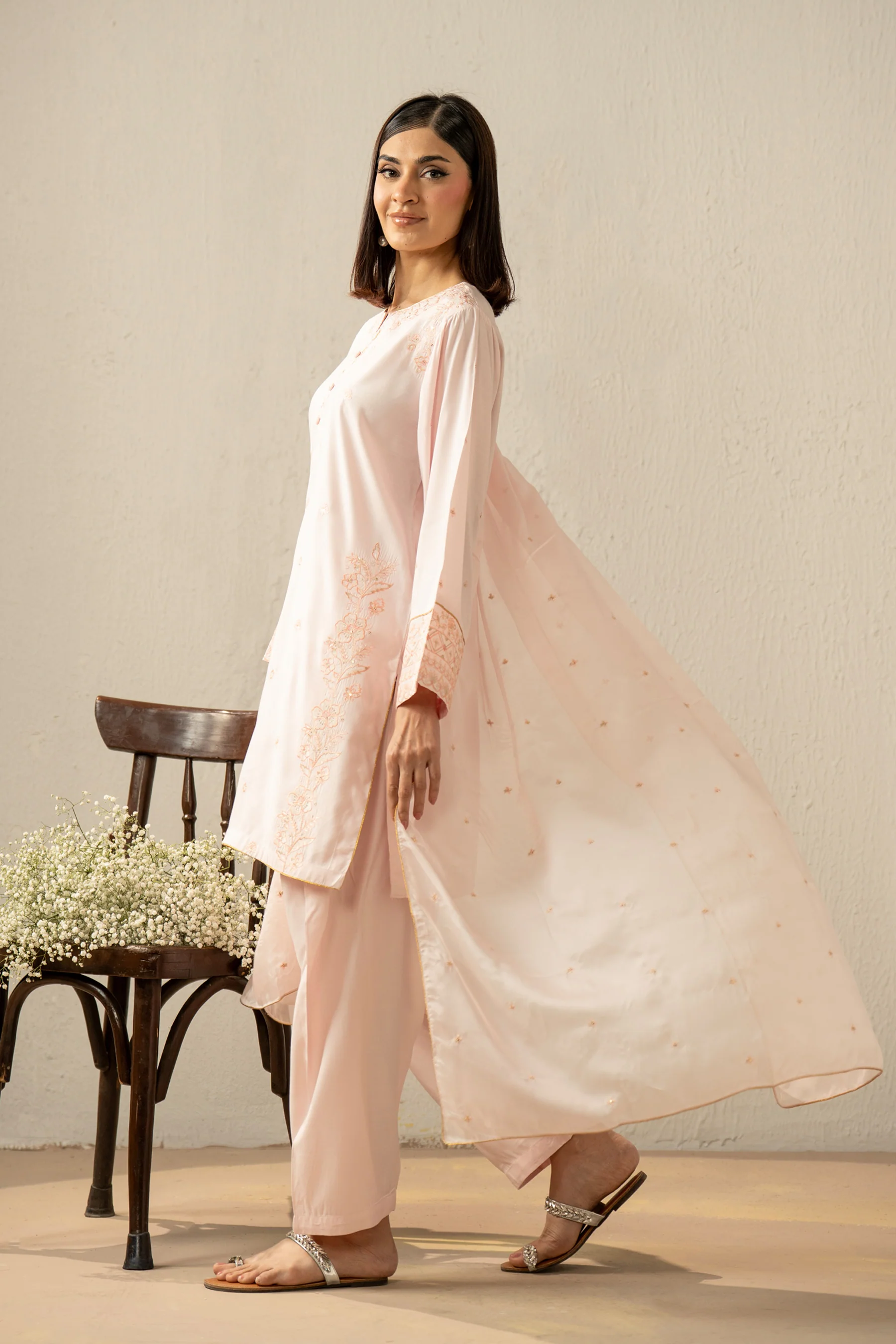 EMBROIDERED RAW SILK STITCHED 3 PIECE SUIT - Image 4