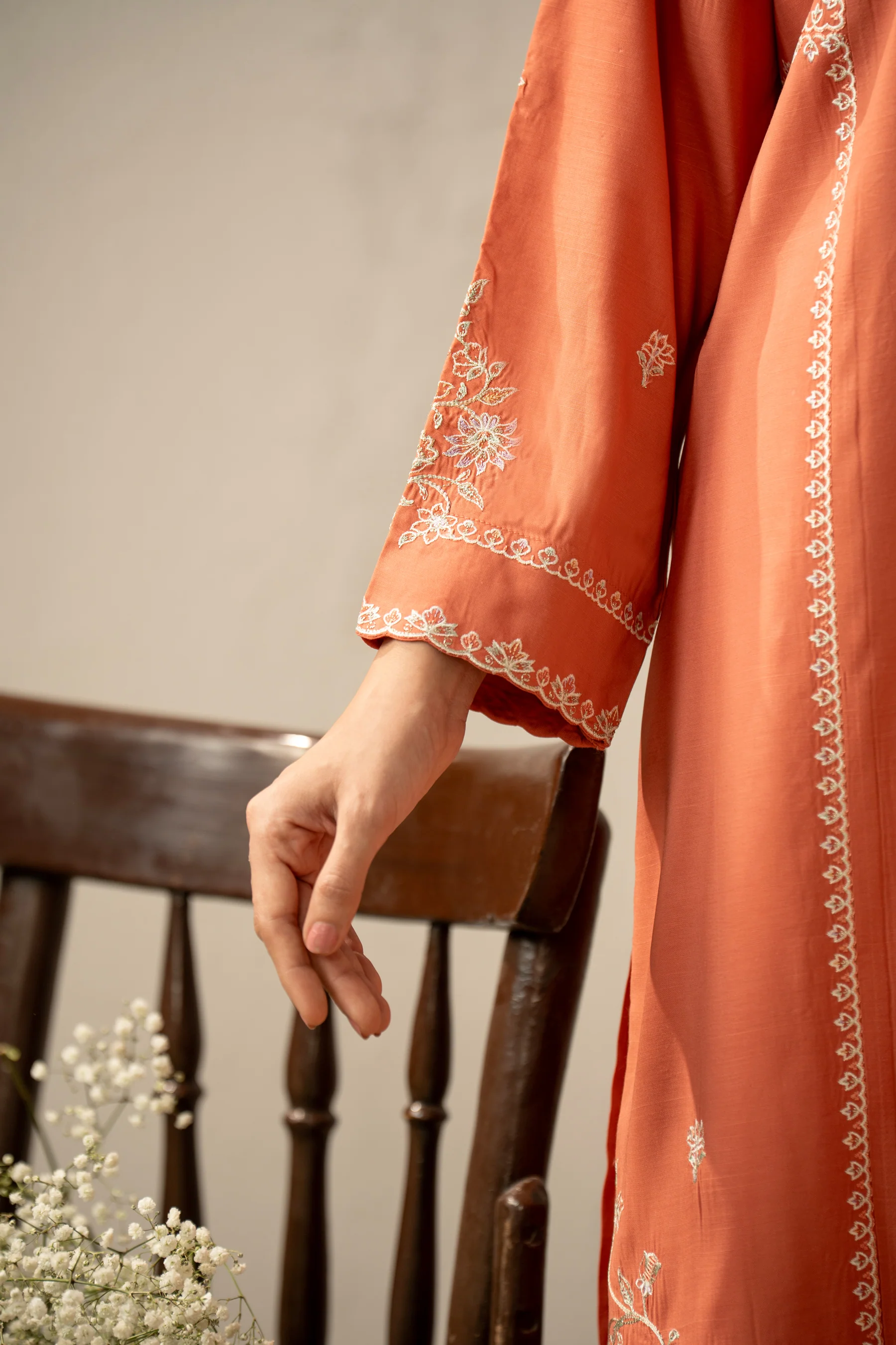 EMBROIDERED RAW SILK STITCHED 3 PIECE SUIT - Image 7