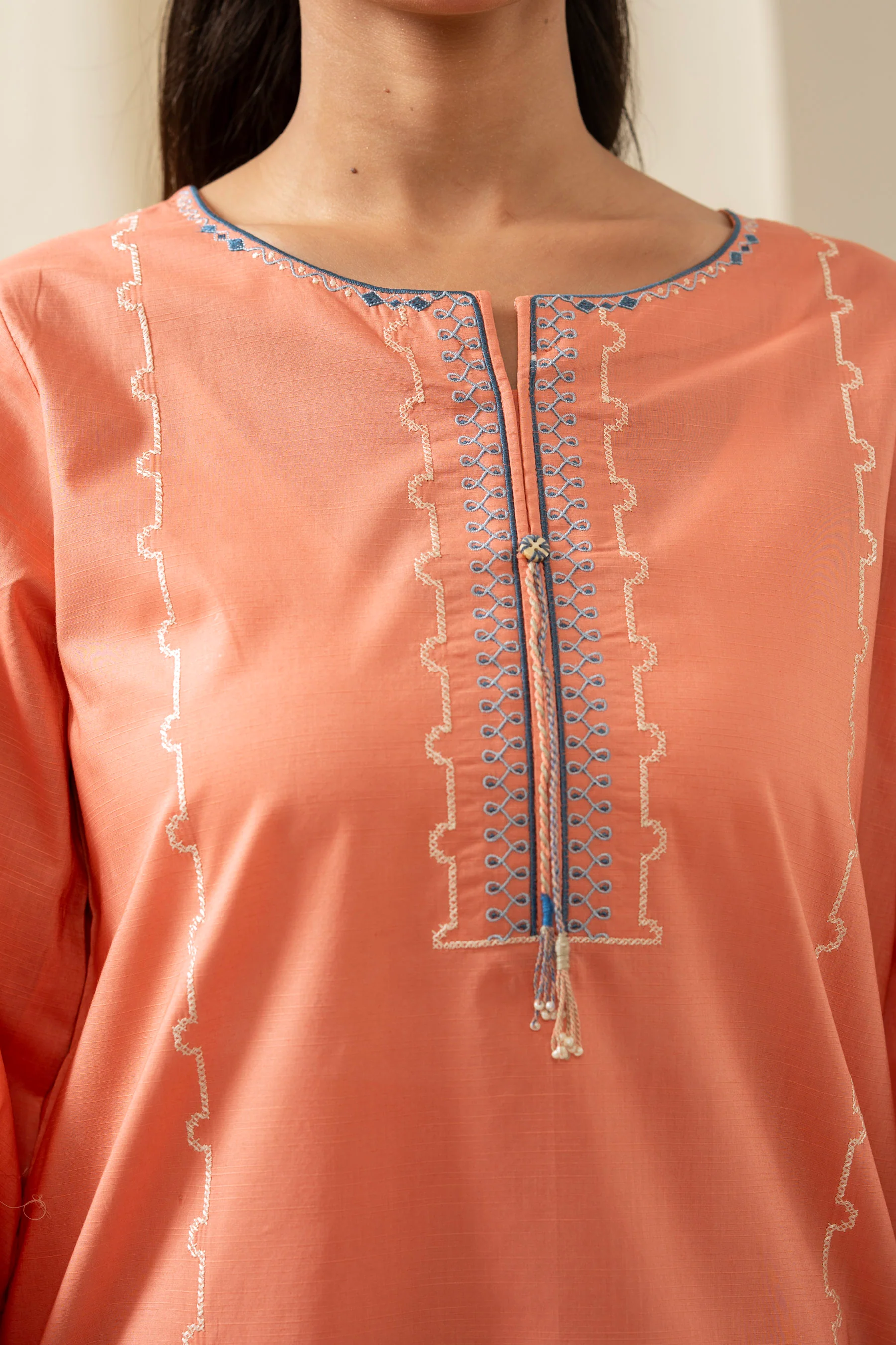 EMBROIDERED SLUB STITCHED 2 PIECE SUIT - Image 4