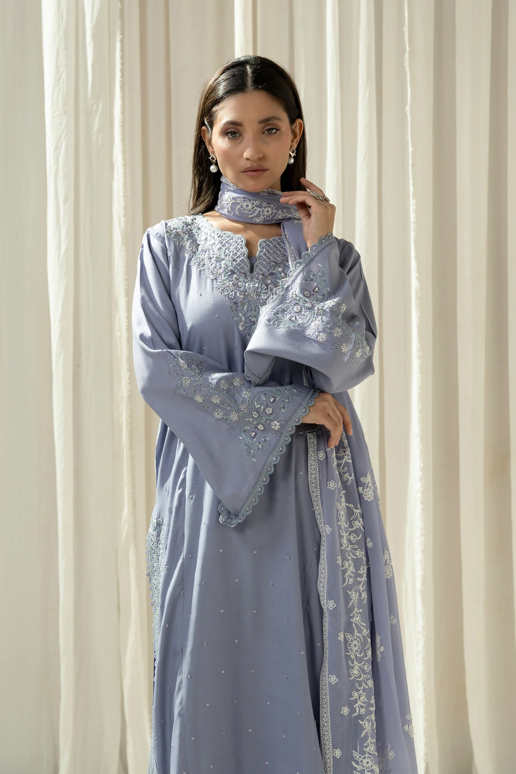 EMBROIDERED RAW SILK STITCHED 3 PIECE SUIT - Image 3