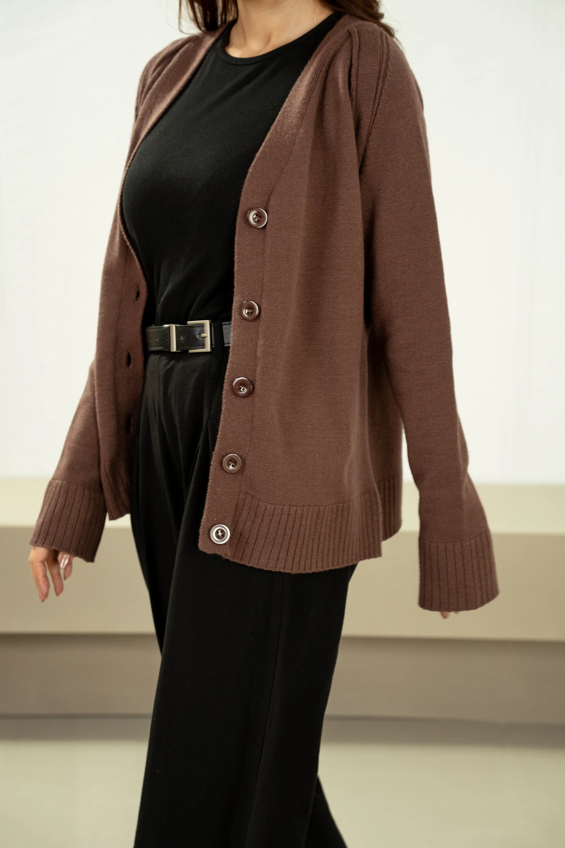 STYLIZED BUTTON DOWN CARDIGAN - Image 3