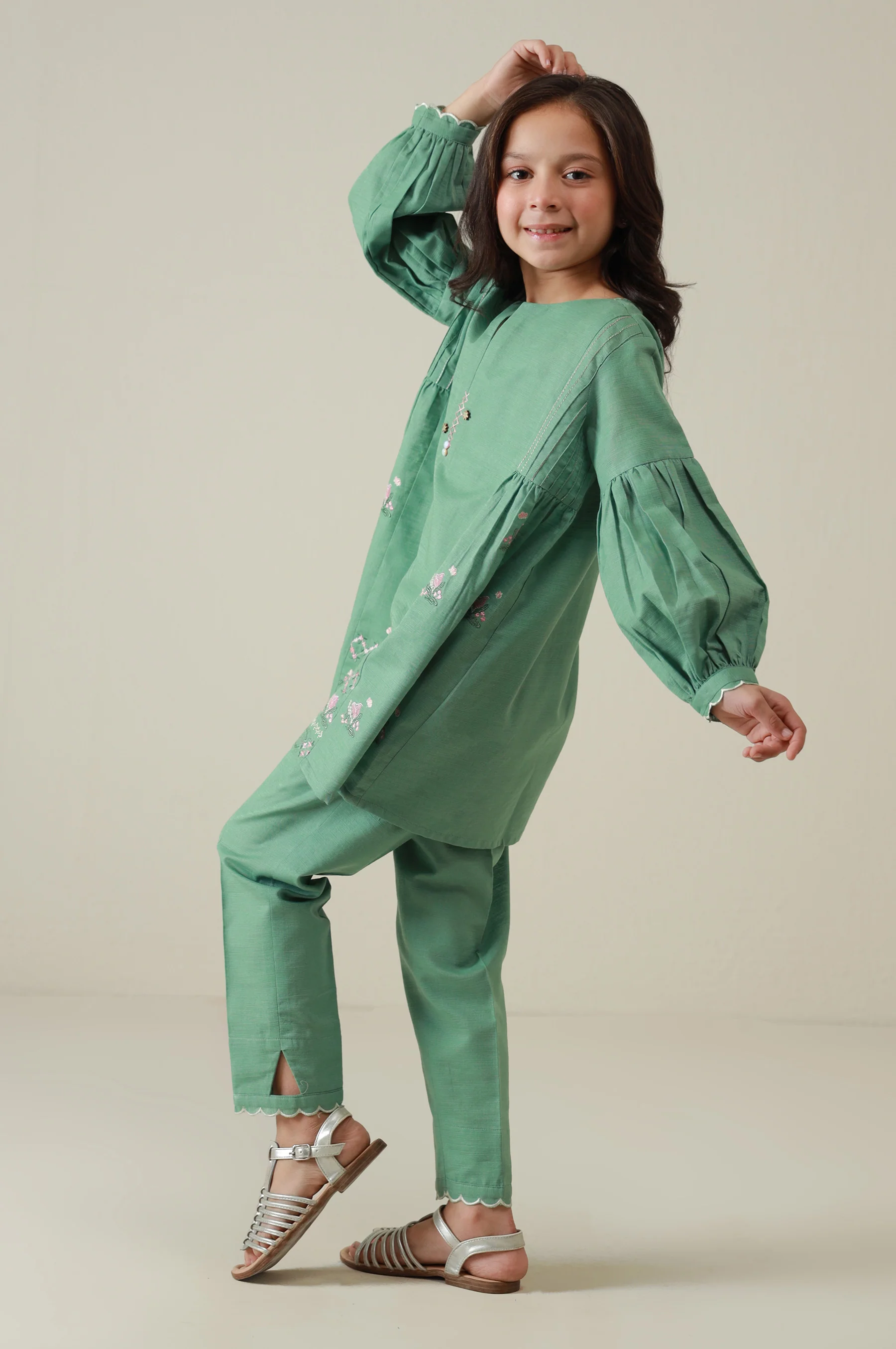 EMBROIDERED SUIT - Image 3