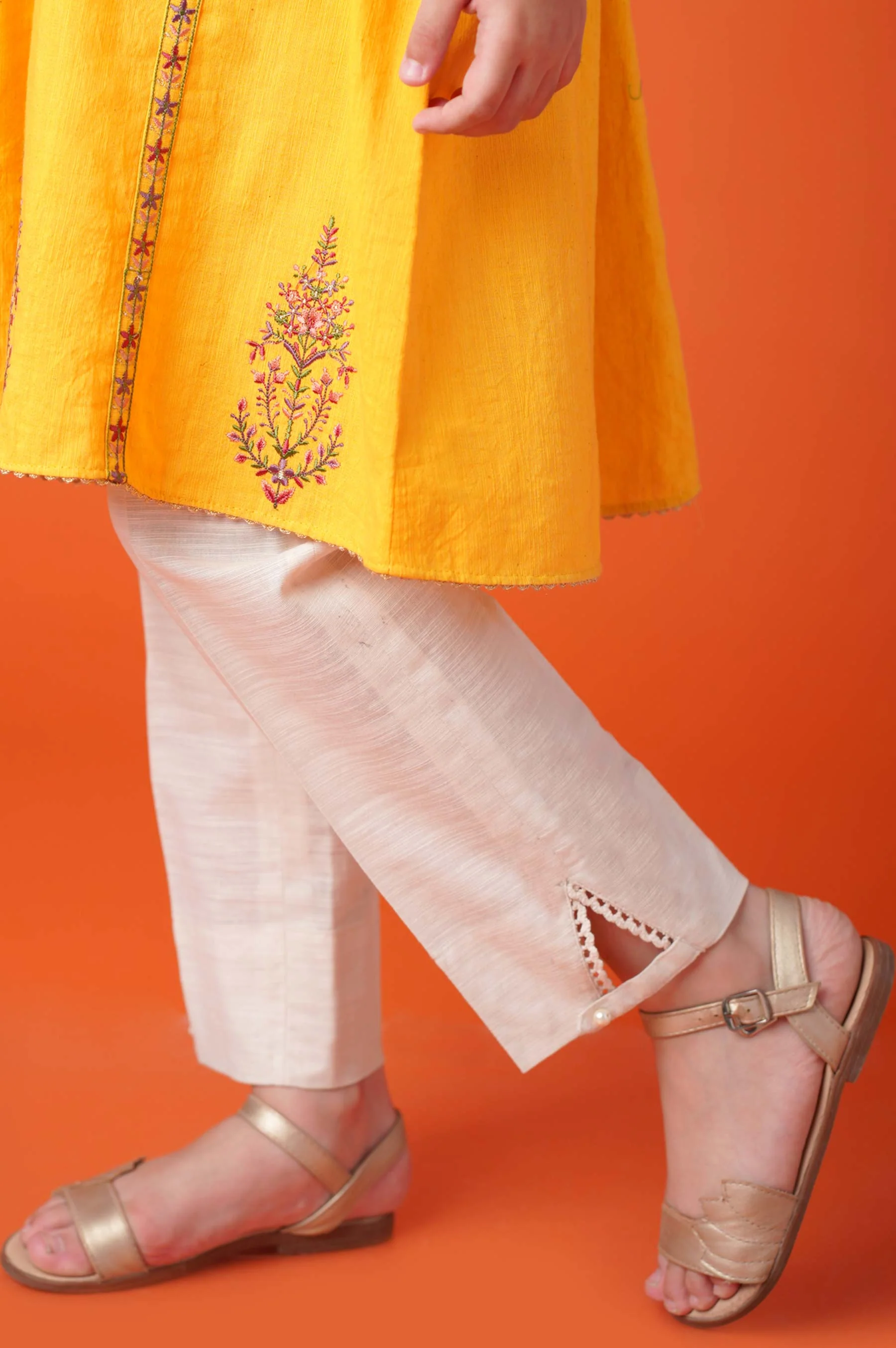 STYLIZED CIGARETTE PANTS - Image 3