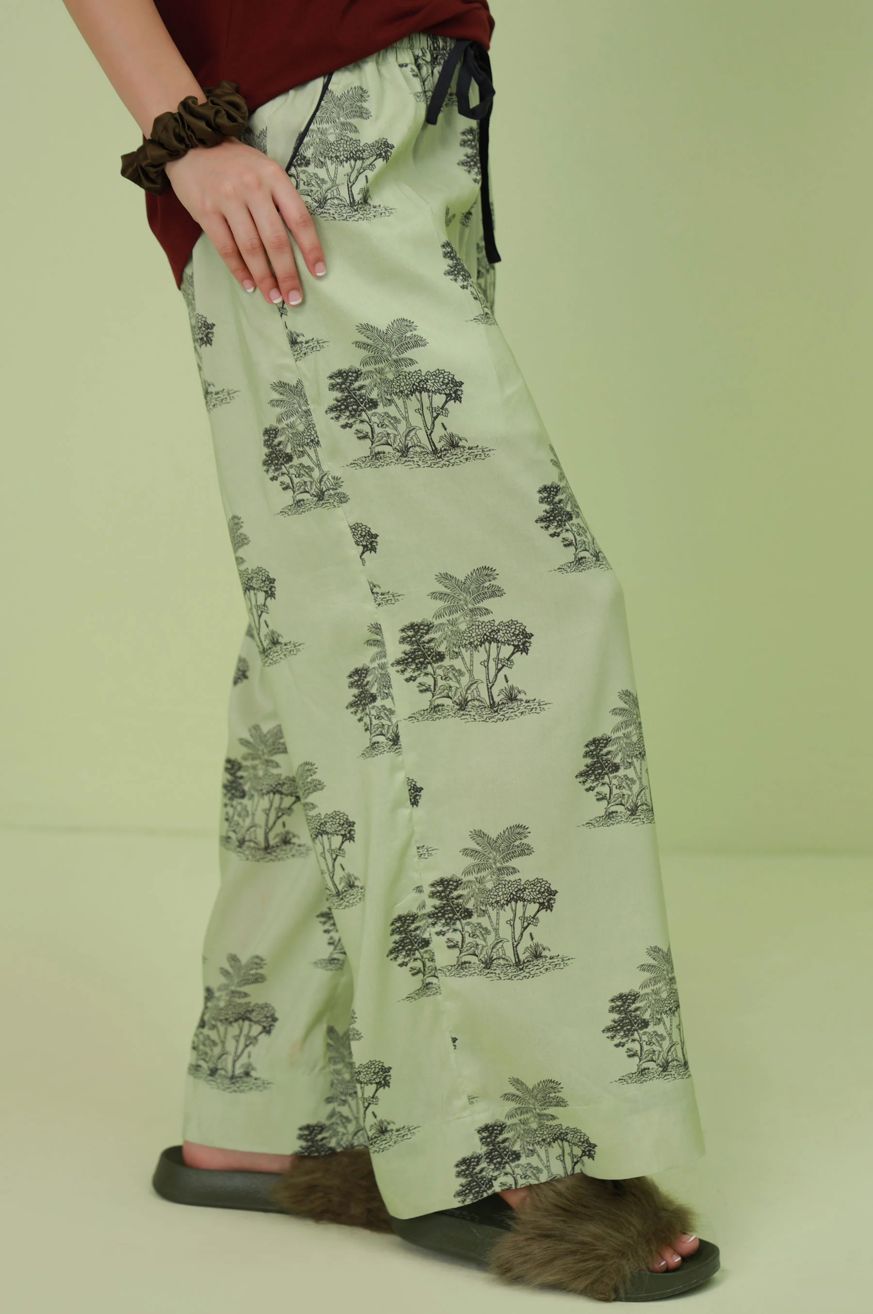 Basic Linen Viscose Bottom - Tea Green - Image 2