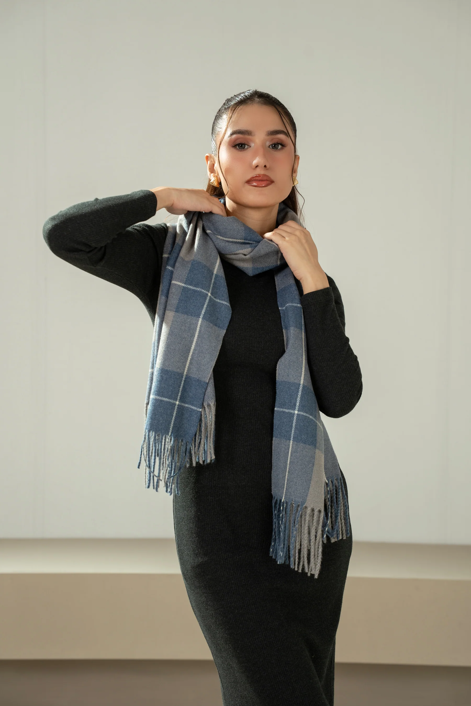 YARN DYED MUFFLER - Image 5