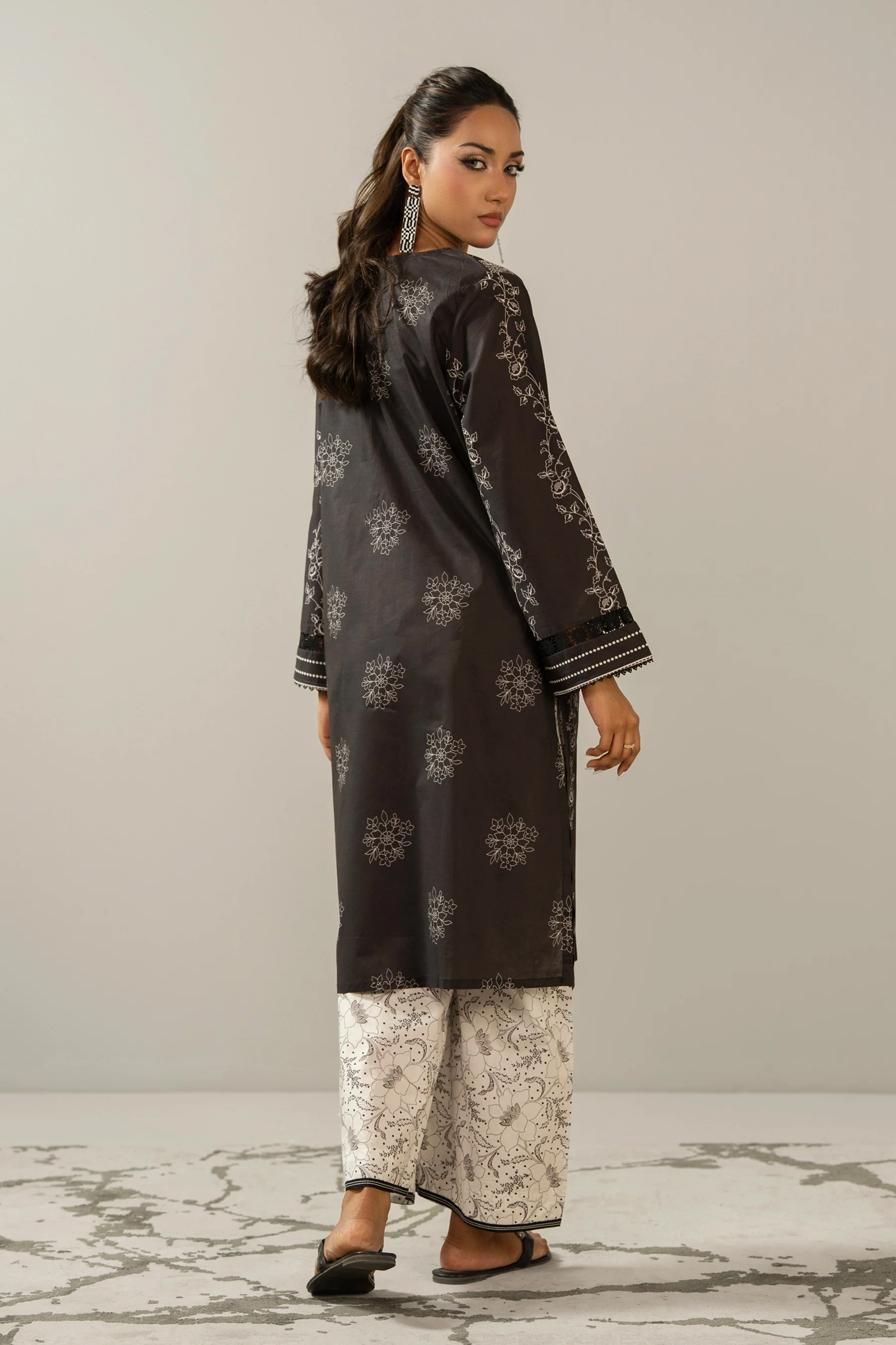 PRINTED CAMBRIC STITCHED SHIRT BOTTOM SUIT - Image 3