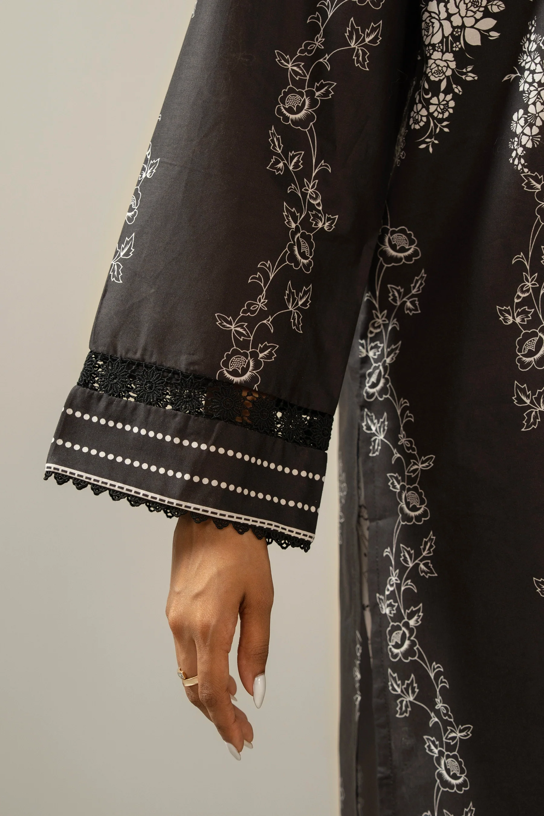 PRINTED CAMBRIC STITCHED SHIRT BOTTOM SUIT - Image 6