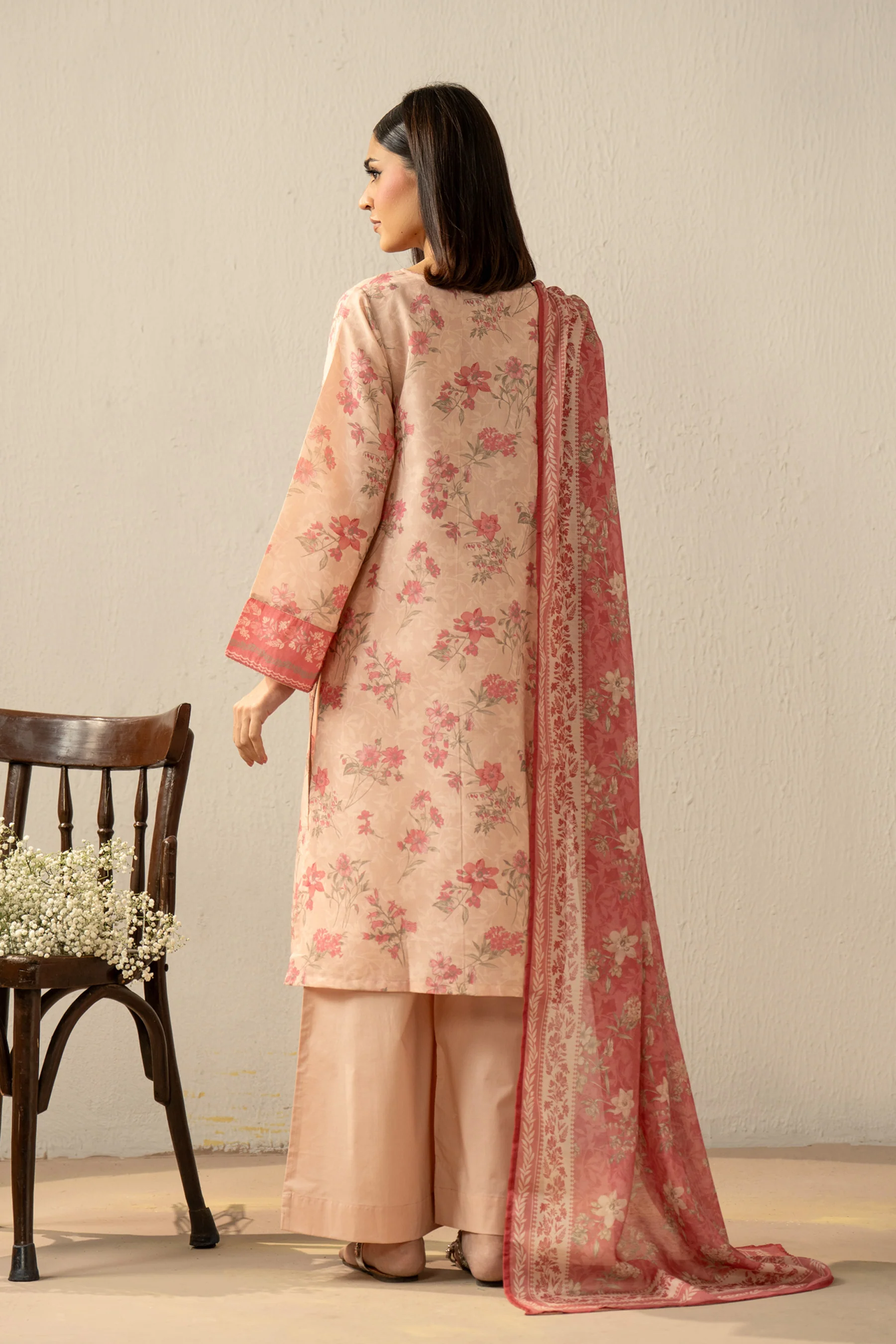 PRINTED CAMBRIC ZARI STITCHED 3 PIECE SUIT - Image 3