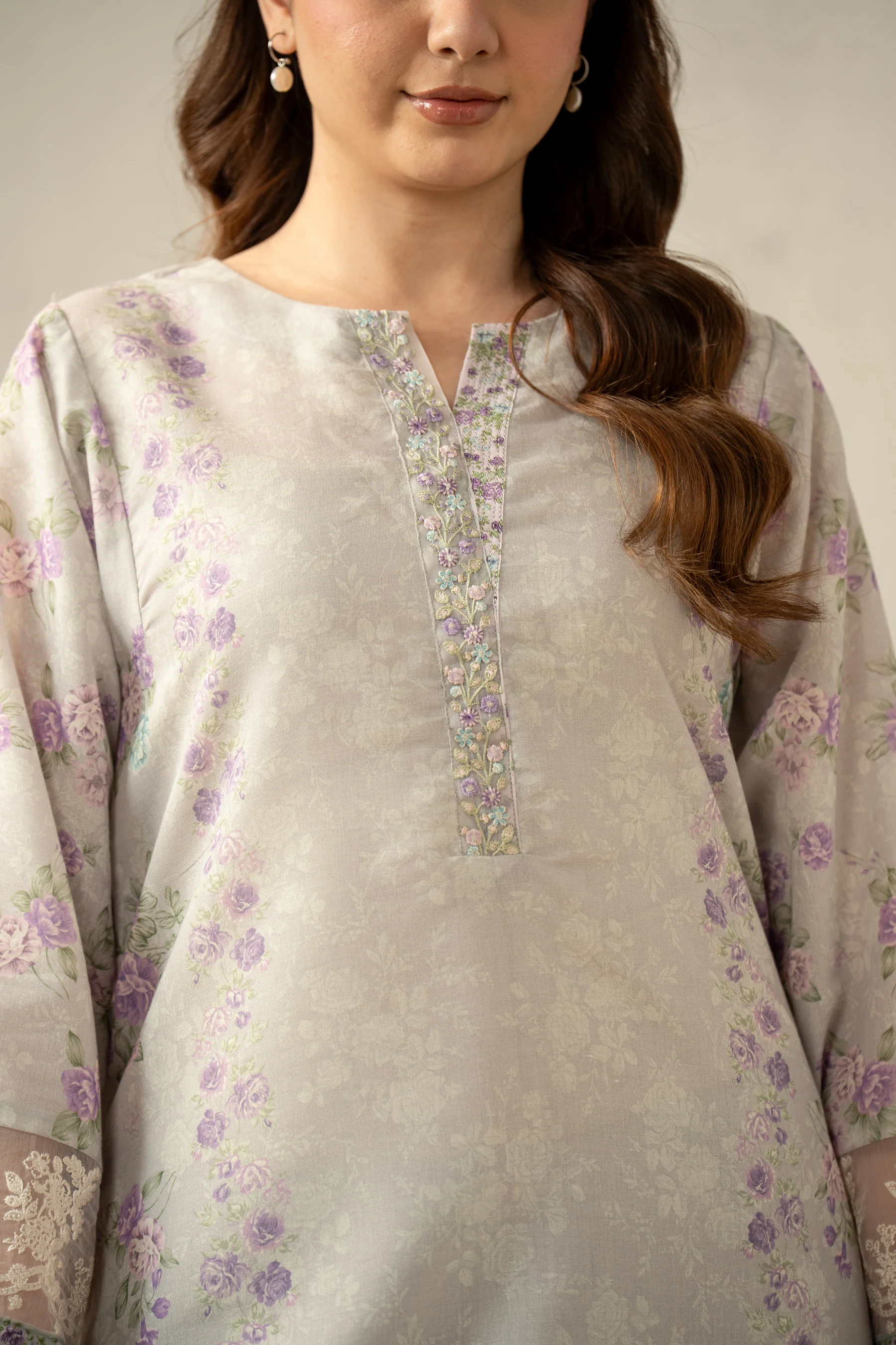 PRINTED EMBROIDERED CAMBRIC ZARI STITCHED SHIRT BOTTOM - Image 5