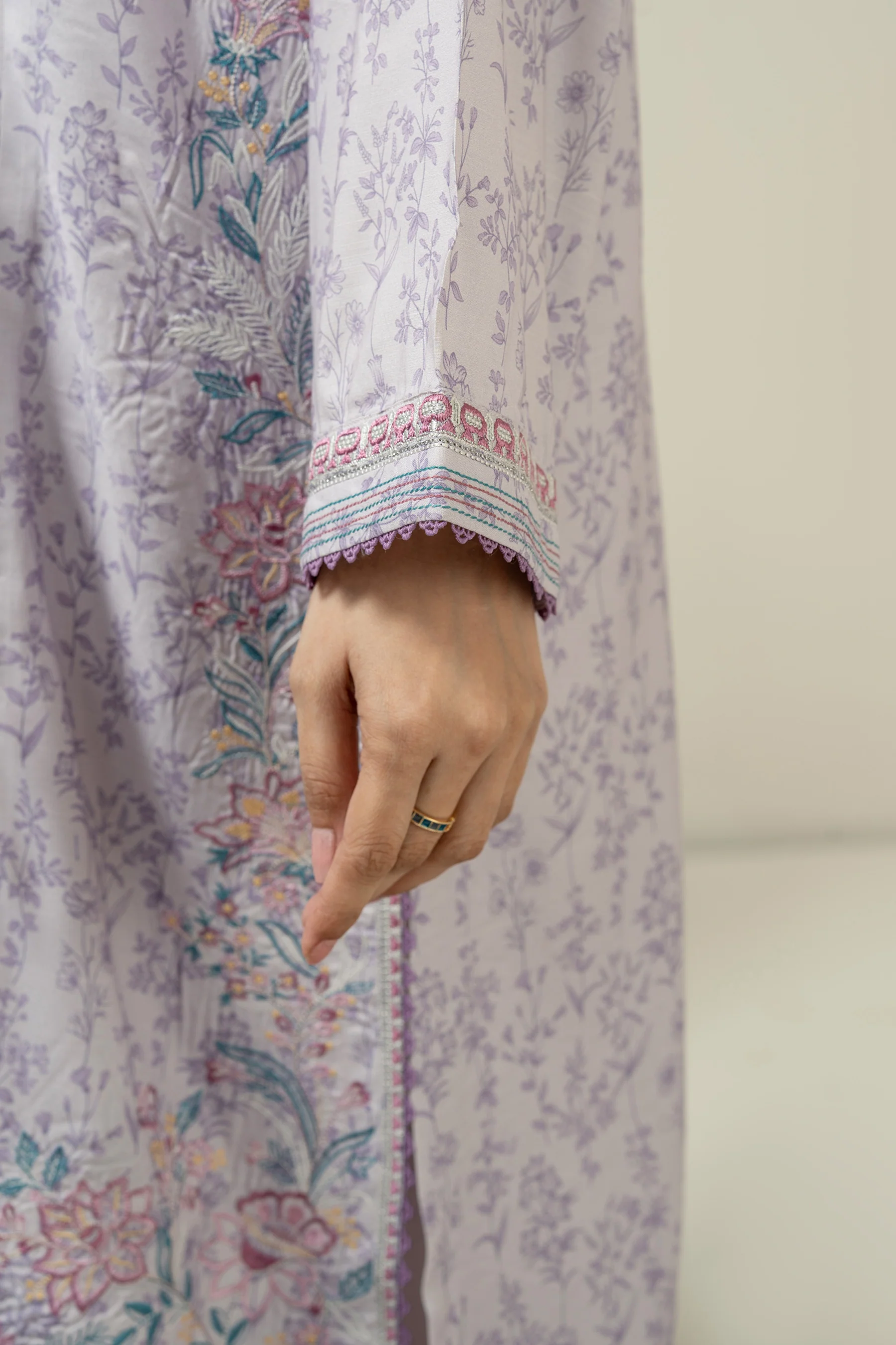 EMBROIDERED RAW SILK STITCHED 3 PIECE SUIT - Image 6