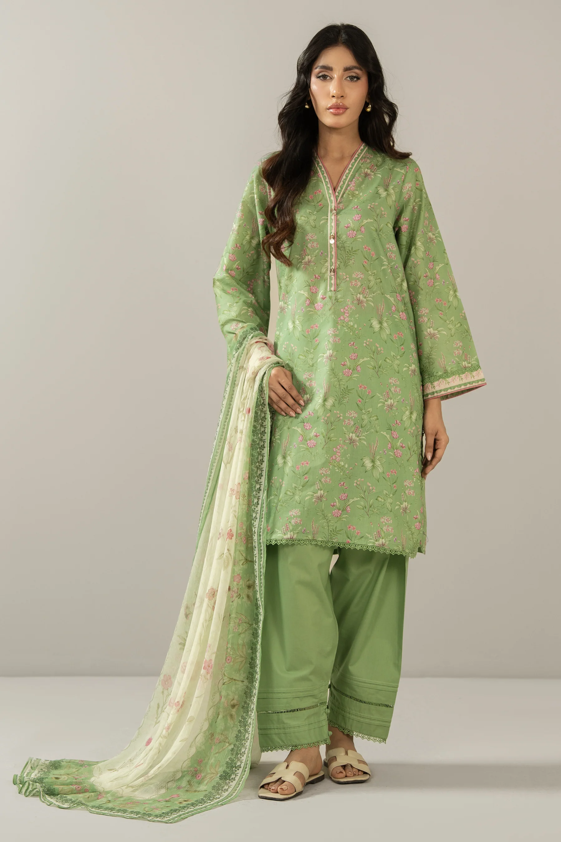 PRINTED LAWN STITCHED 3 PIECE SUIT - Image 5