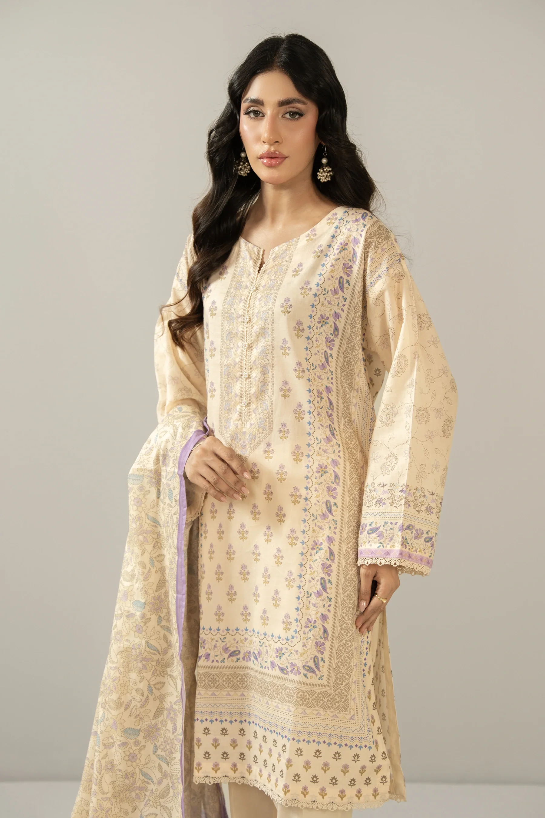 PRINTED LAWN STITCHED 3 PIECE SUIT - Image 3