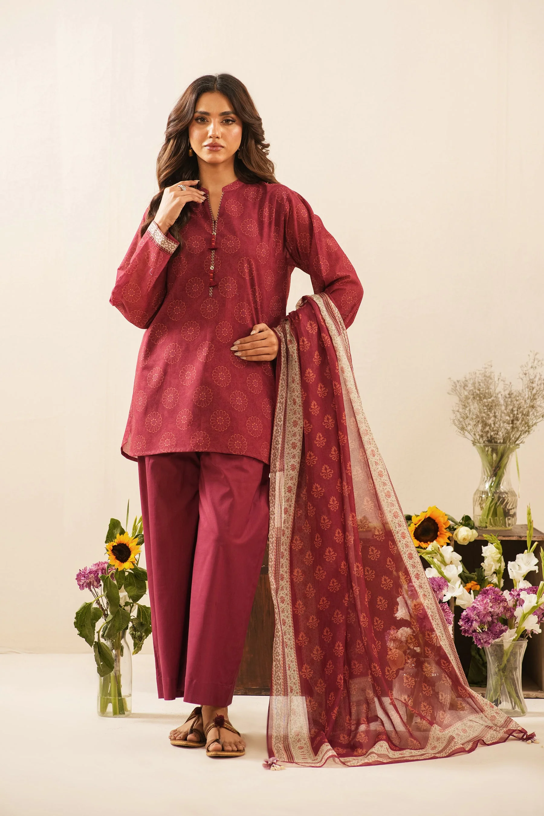PRINTED LAWN UNSTITCHED 3 PIECE SUIT - Image 5
