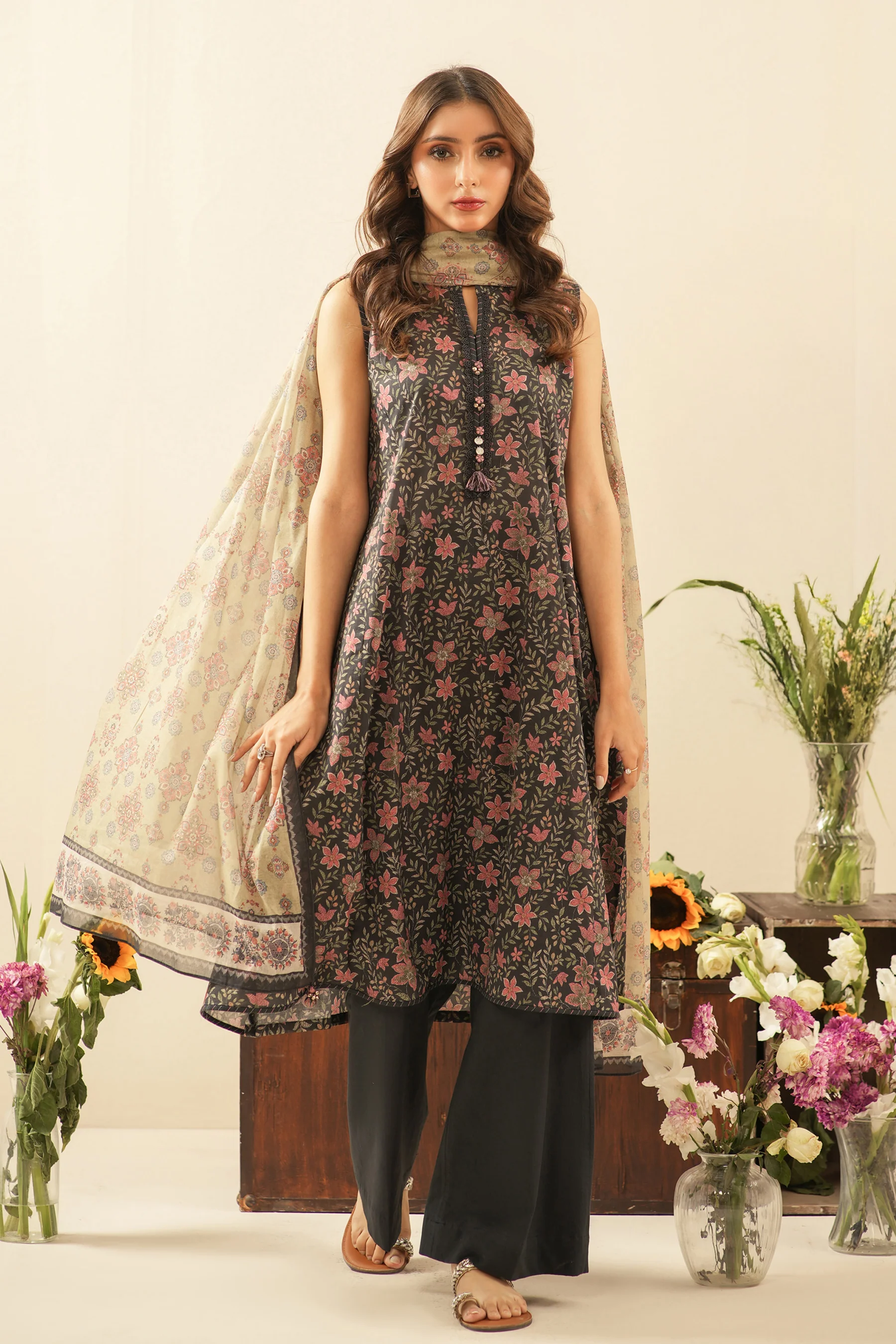 PRINTED LAWN UNSTITCHED 3 PIECE SUIT