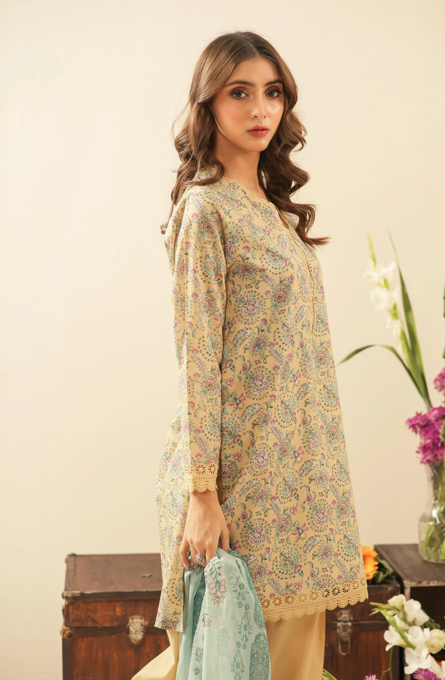 PRINTED LAWN UNSTITCHED 3 PIECE SUIT - Image 9