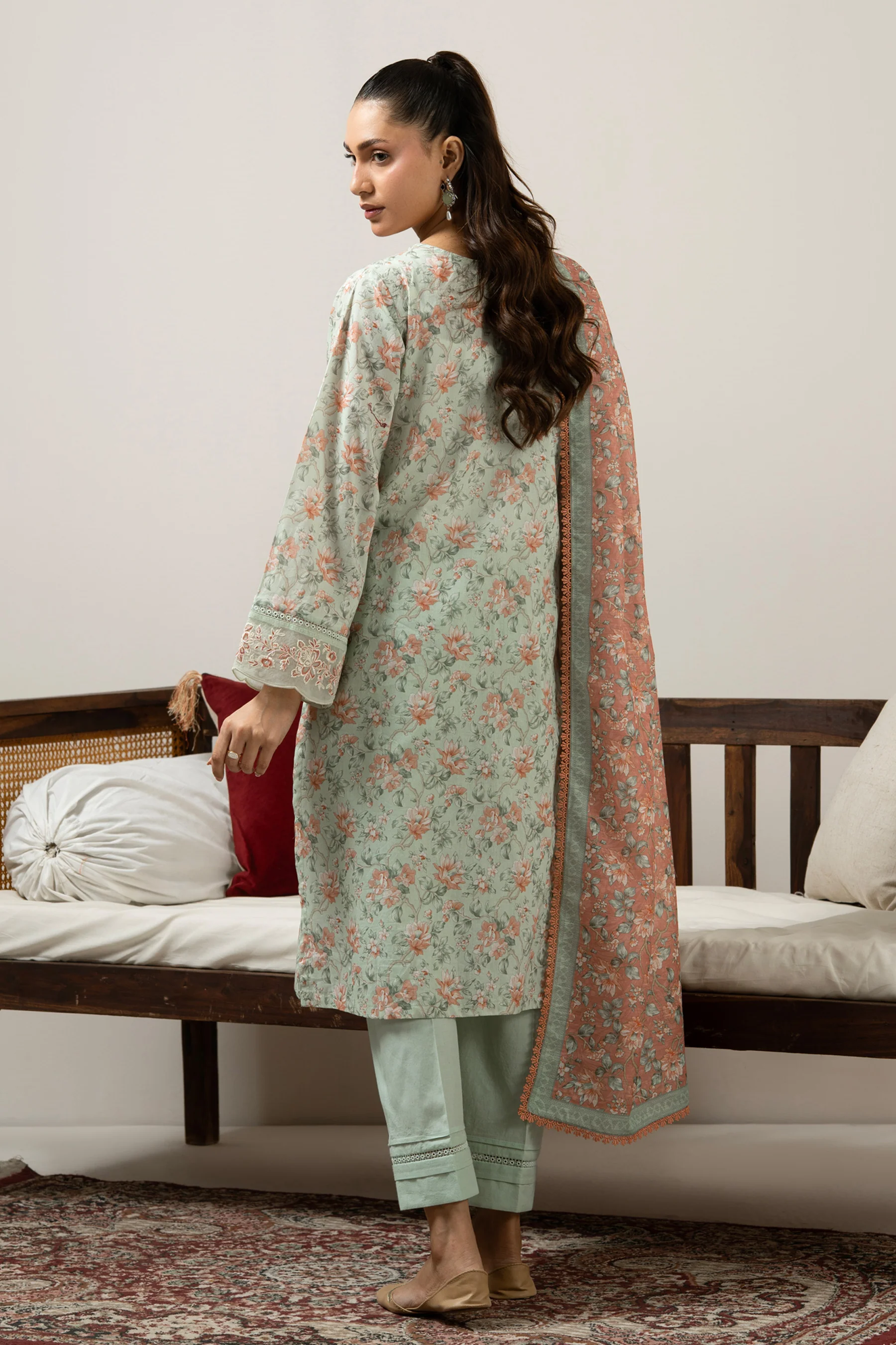 PRINTED LAWN UNSTITCHED 3 PIECE SUIT - Image 5