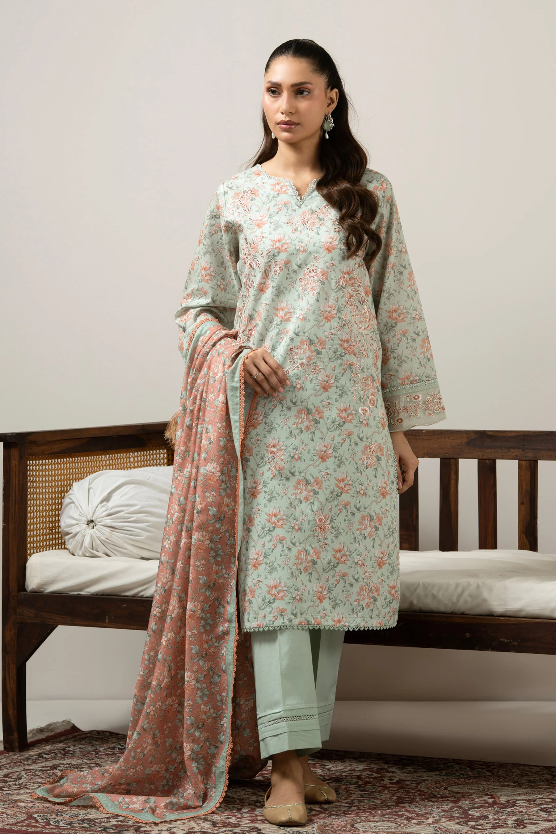 PRINTED LAWN UNSTITCHED 3 PIECE SUIT - Image 6