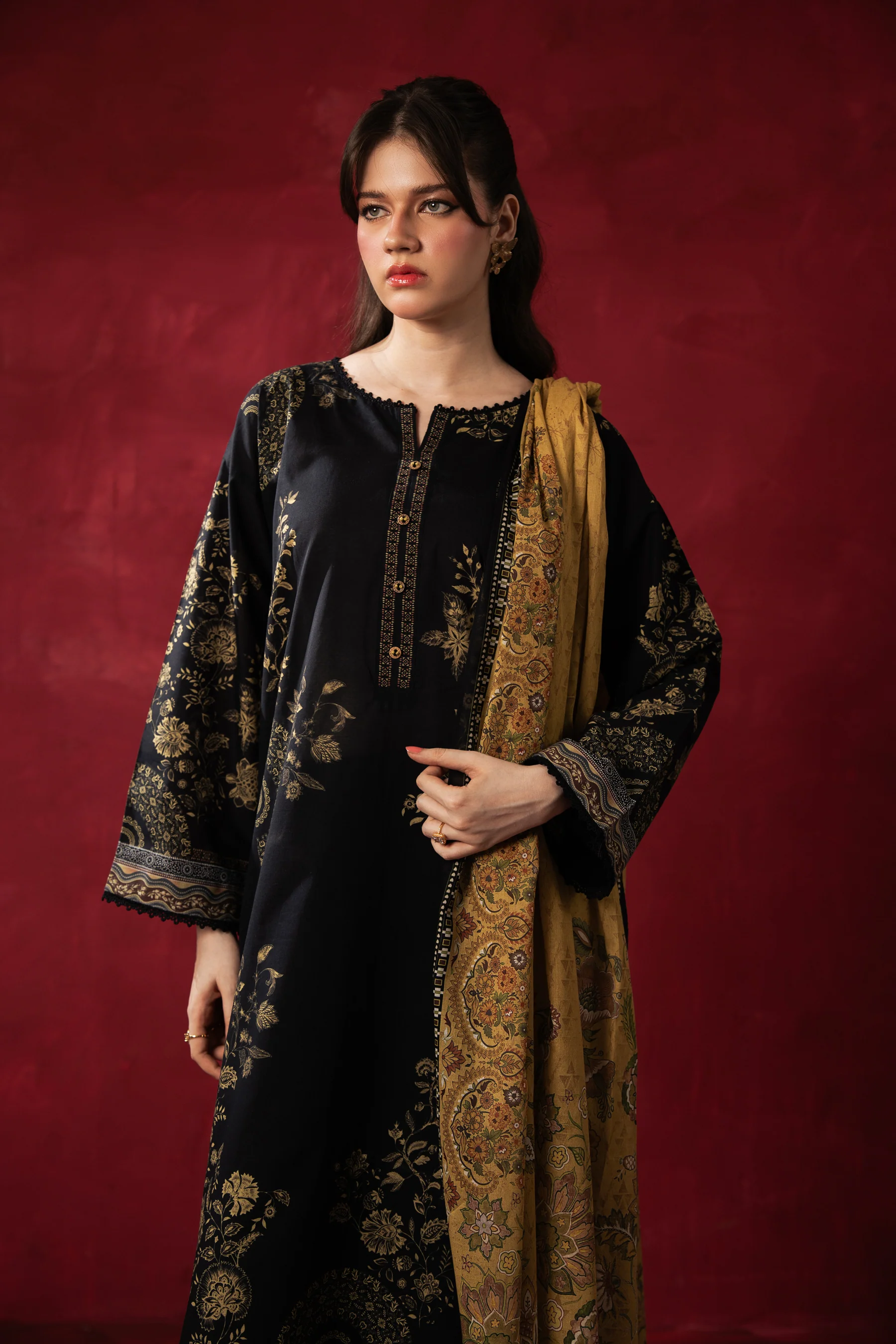 PRINTED LAWN UNSTITCHED 3 PIECE SUIT - Image 6