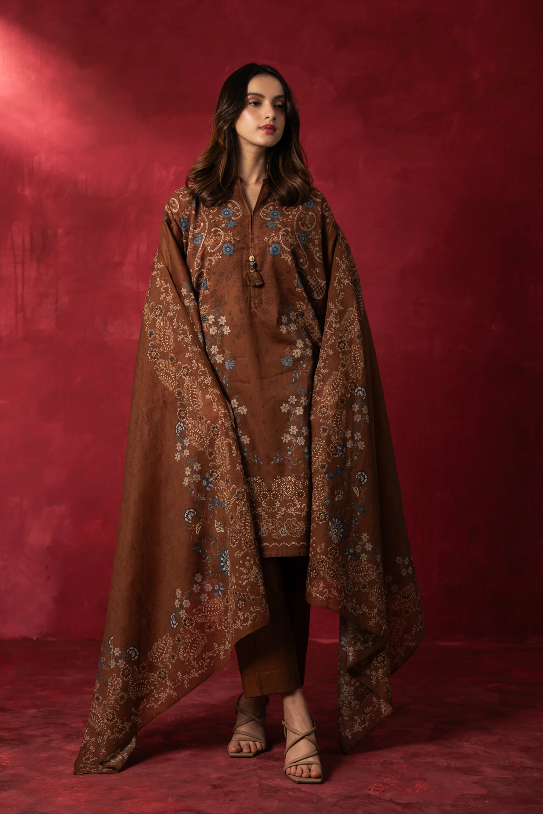 PRINTED LAWN UNSTITCHED 3 PIECE SUIT - Image 3