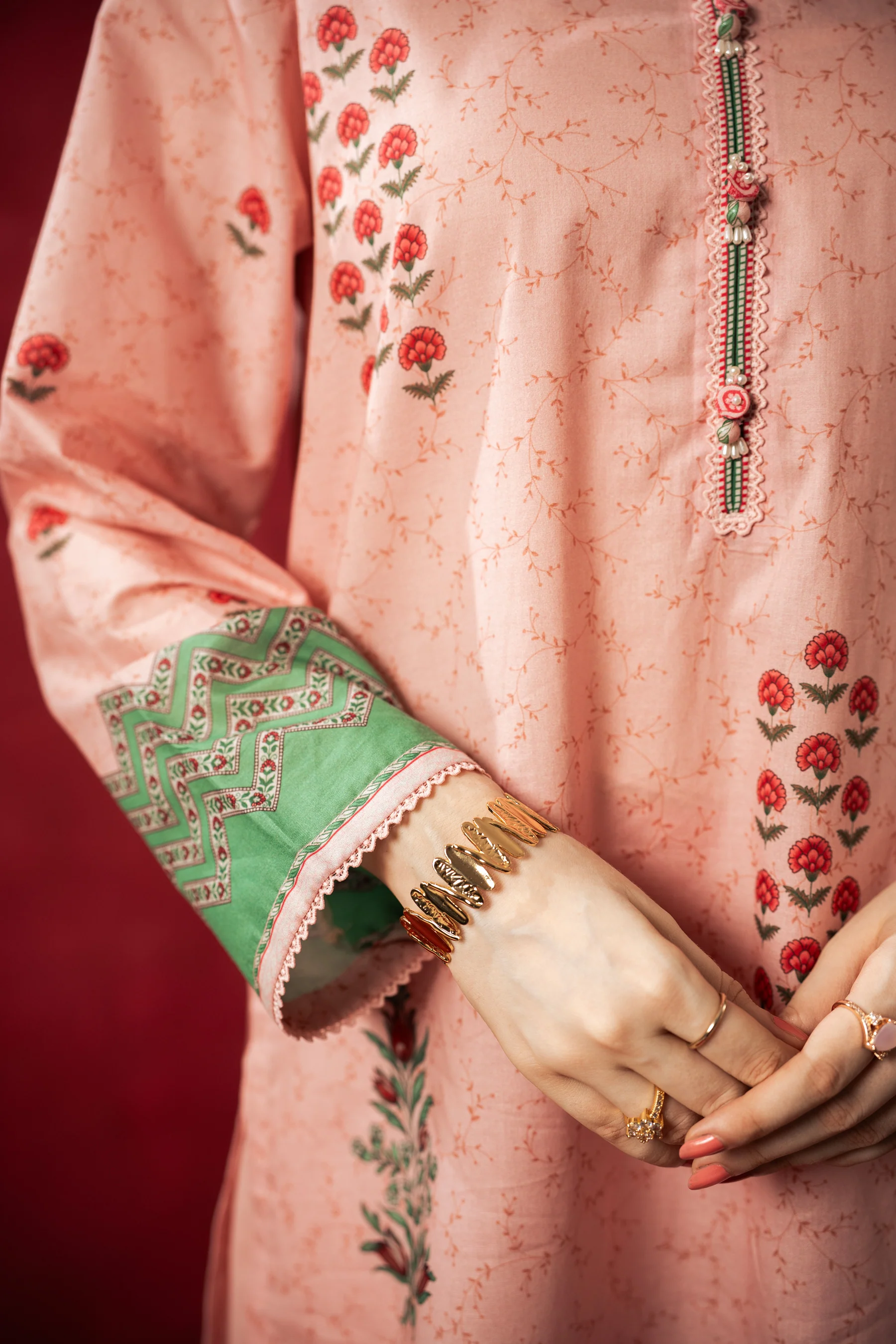 PRINTED LAWN UNSTITCHED 3 PIECE SUIT - Image 4