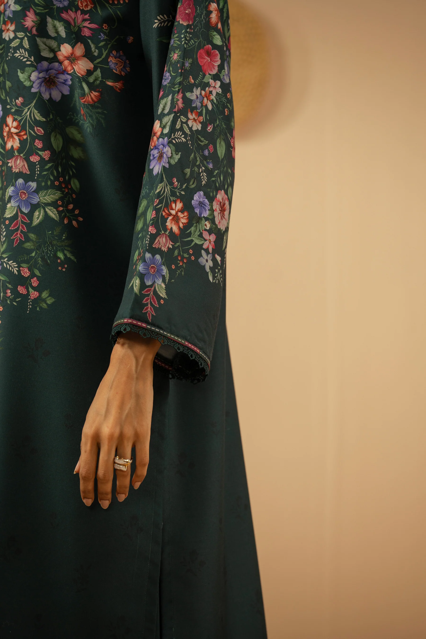 PRINTED POLY CAMBRIC STITCHED 2 PIECE SUIT - Image 10
