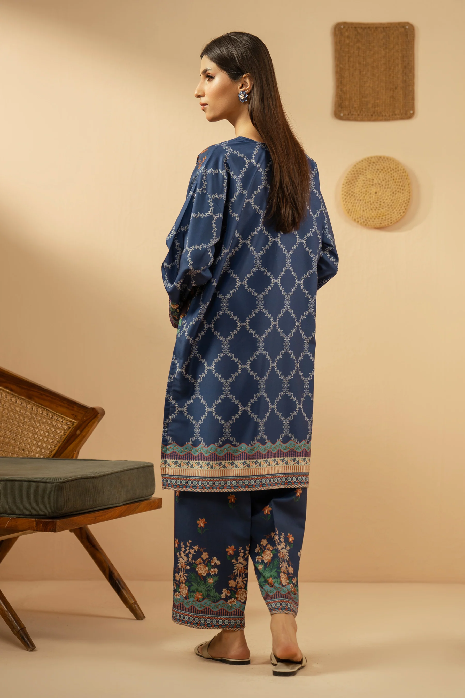 PRINTED POLY CAMBRIC STITCHED 2 PIECE SUIT - Image 3