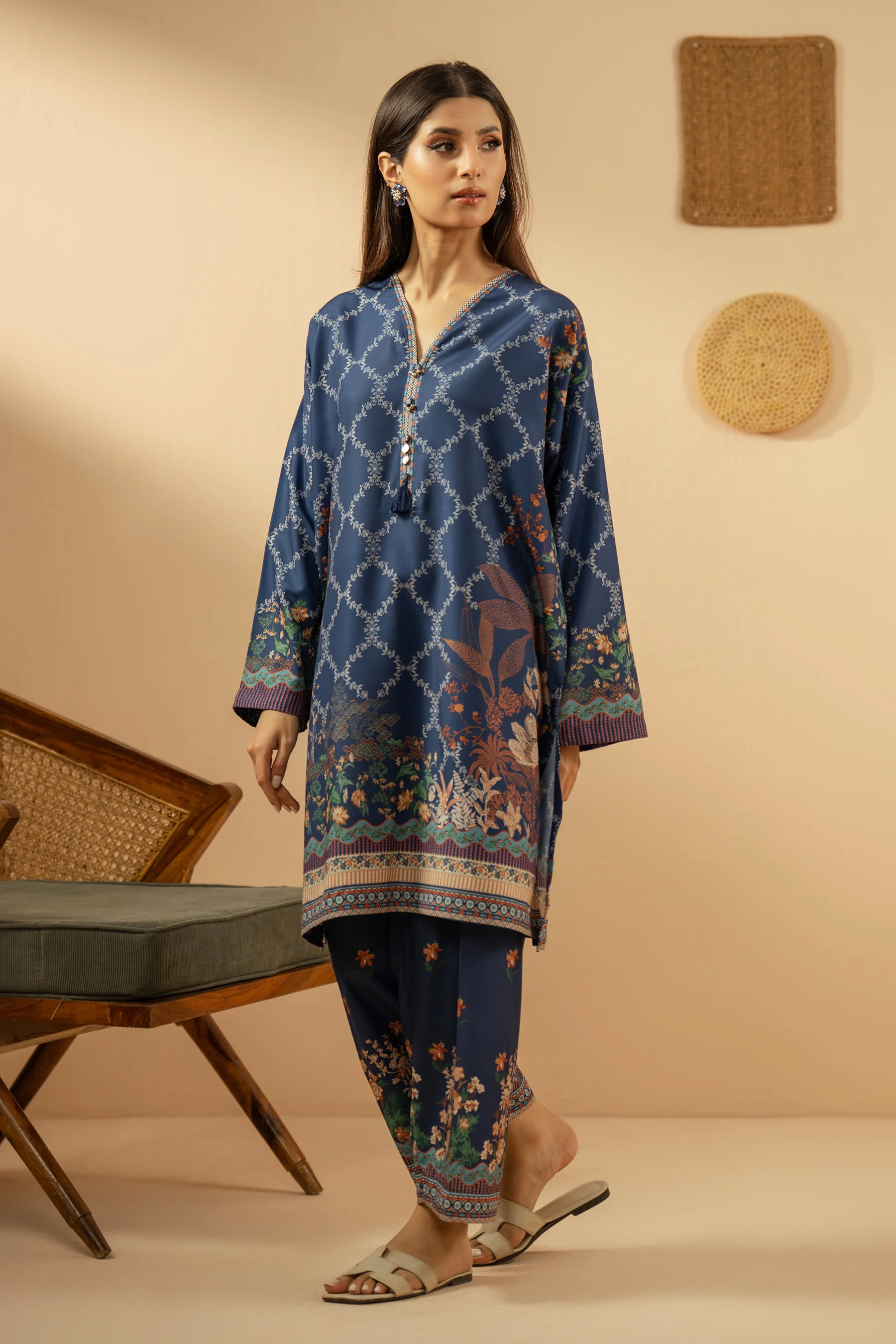 PRINTED POLY CAMBRIC STITCHED 2 PIECE SUIT - Image 4