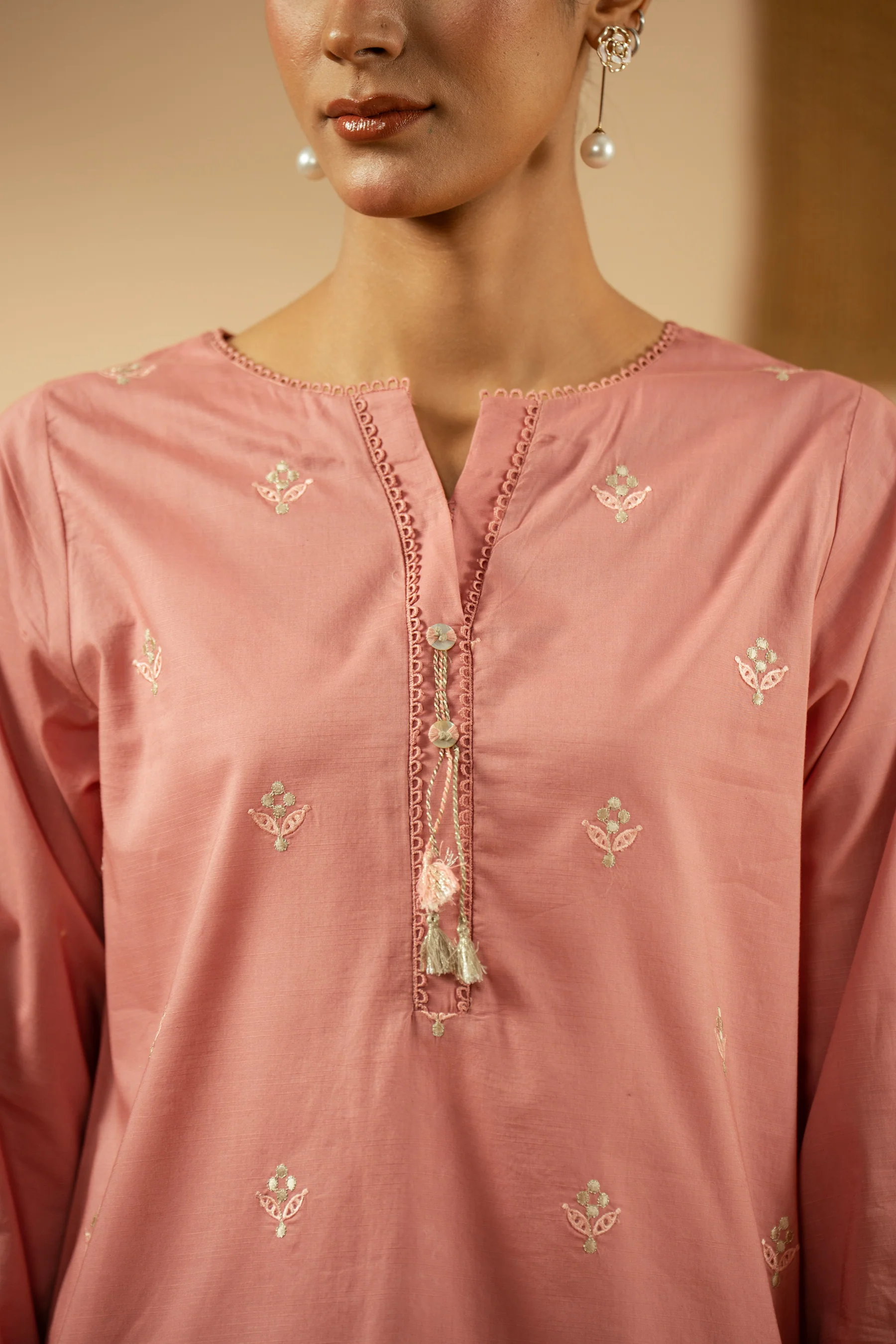 PRINTED SLUB LAWN STITCHED 3 PIECE SUIT - Image 4