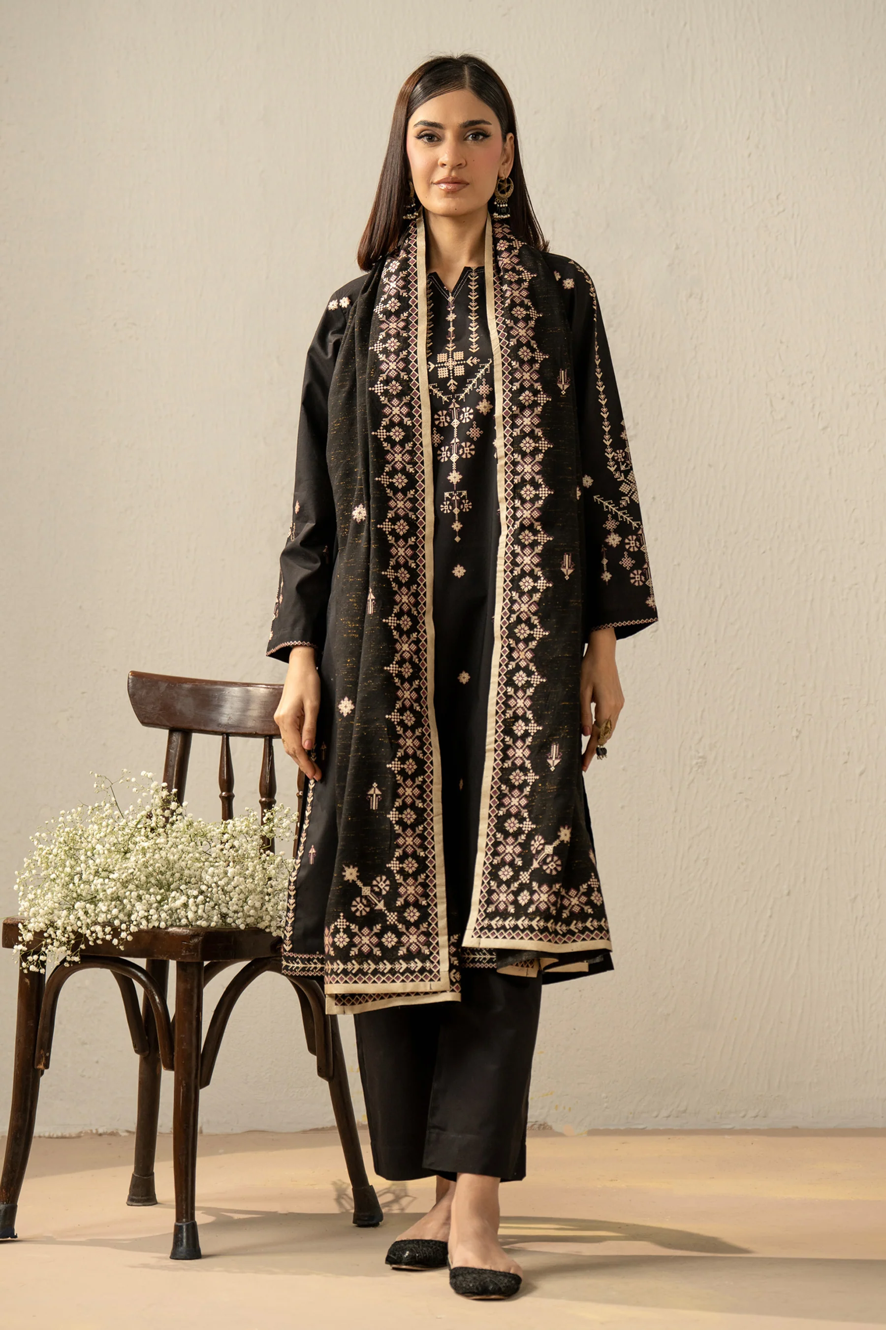 PRINTED SLUB LAWN STITCHED 3 PIECE SUIT